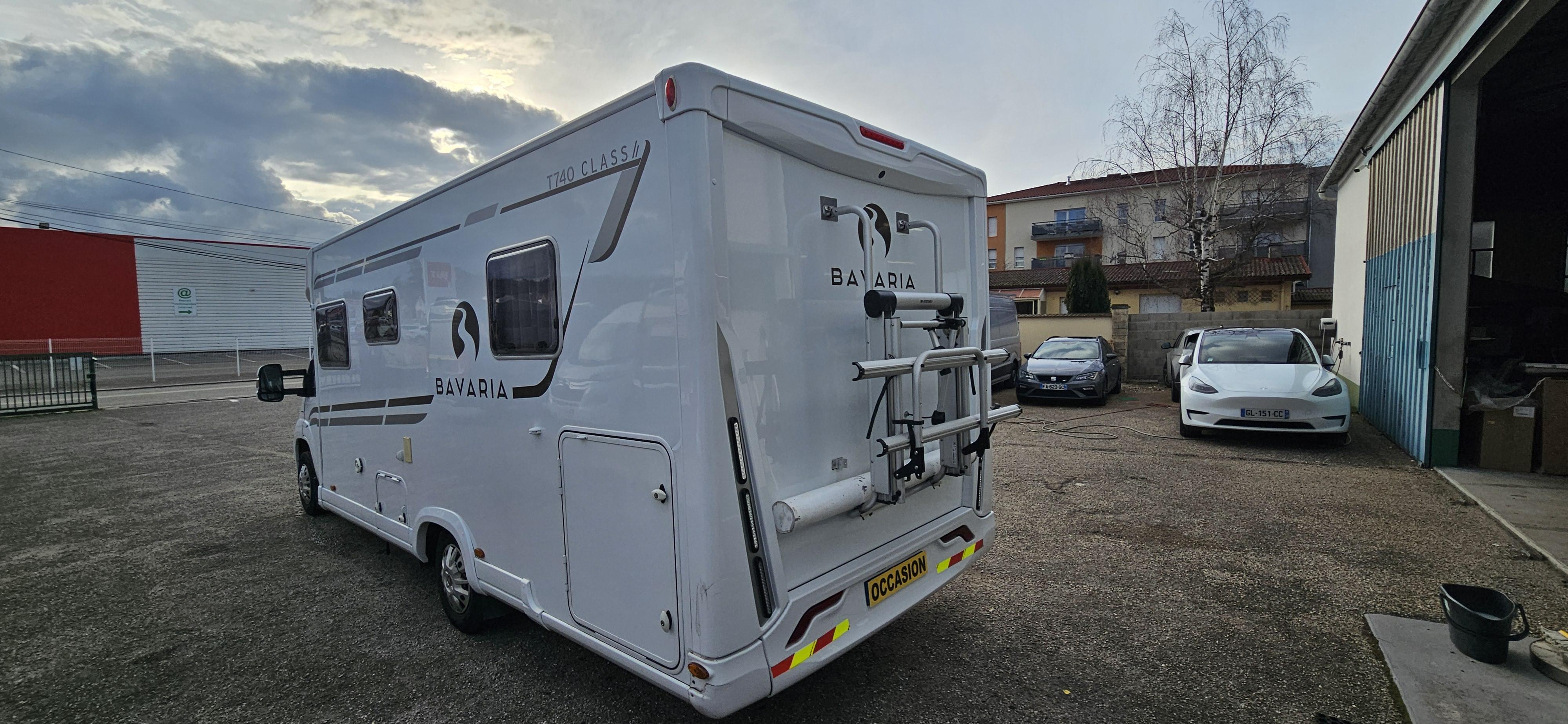  - 15 - BAVARIA T740C CLASS 