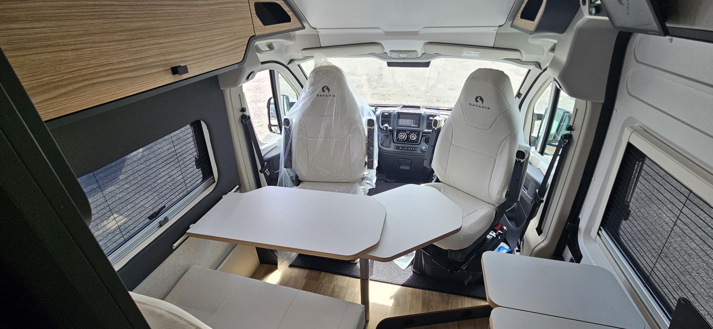 - 8 - BAVARIA K600G NOMADE 