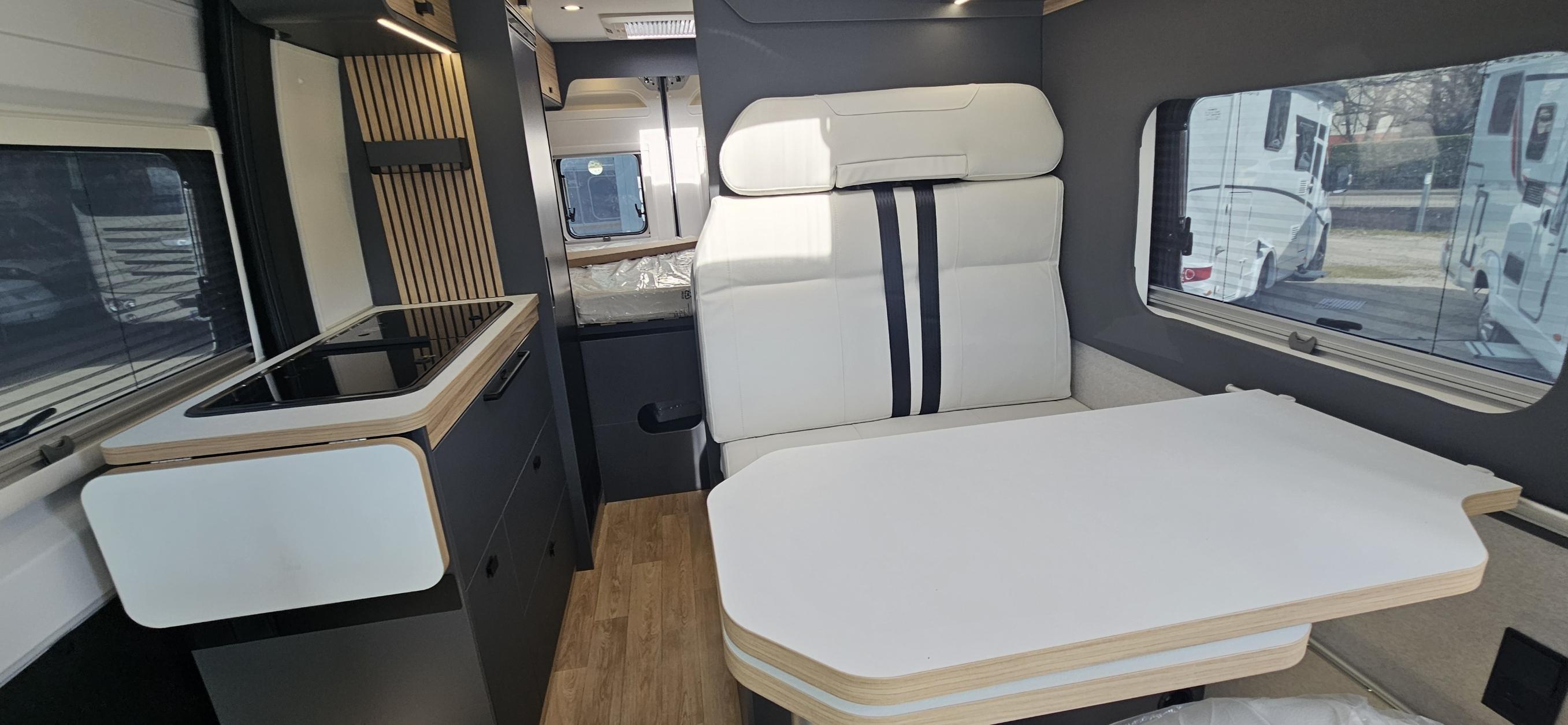  - 13 - BAVARIA K600G NOMADE 