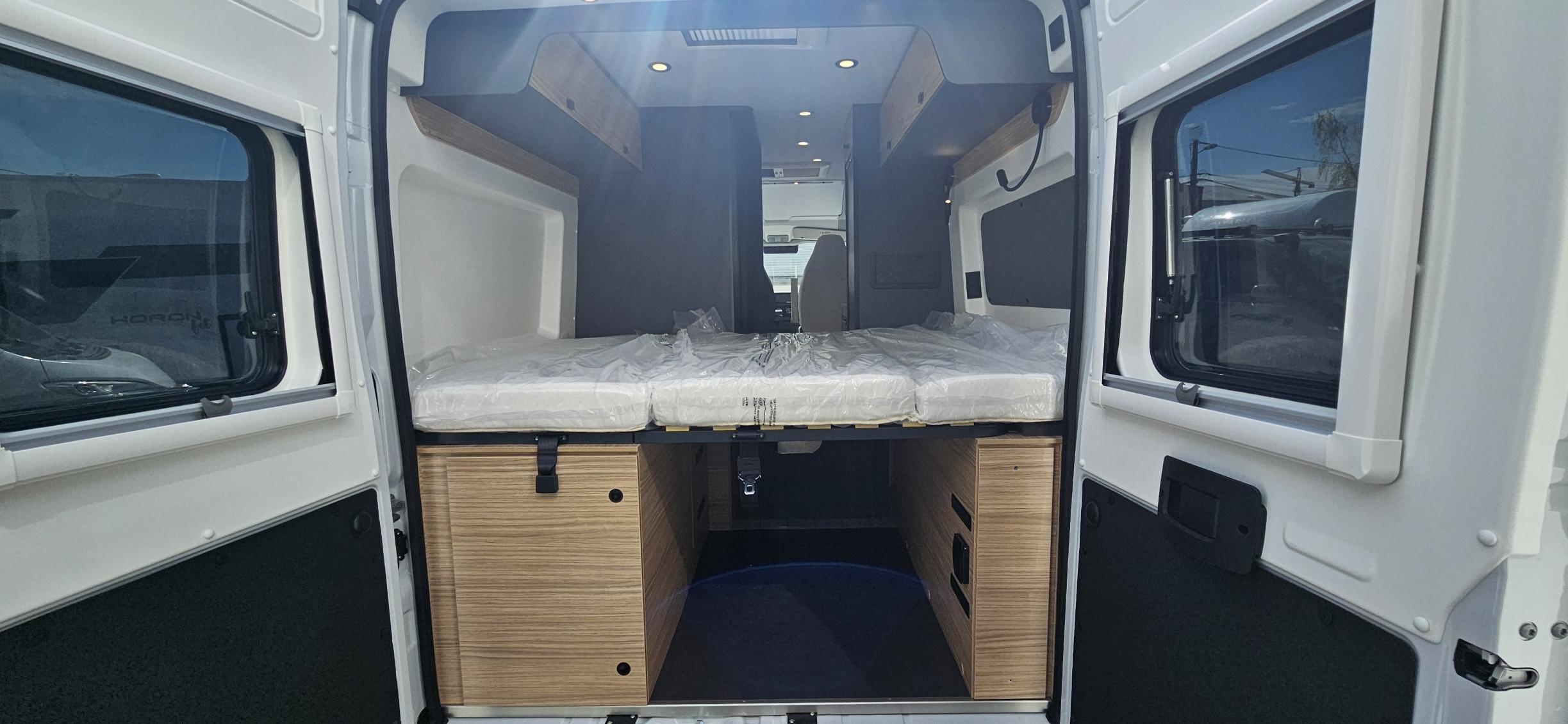  - 25 - BAVARIA K600G NOMADE 