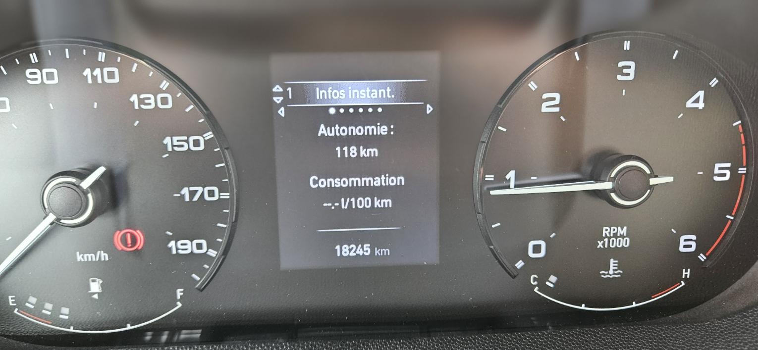  - 8 - BAVARIA T 726 FC NOMADE 