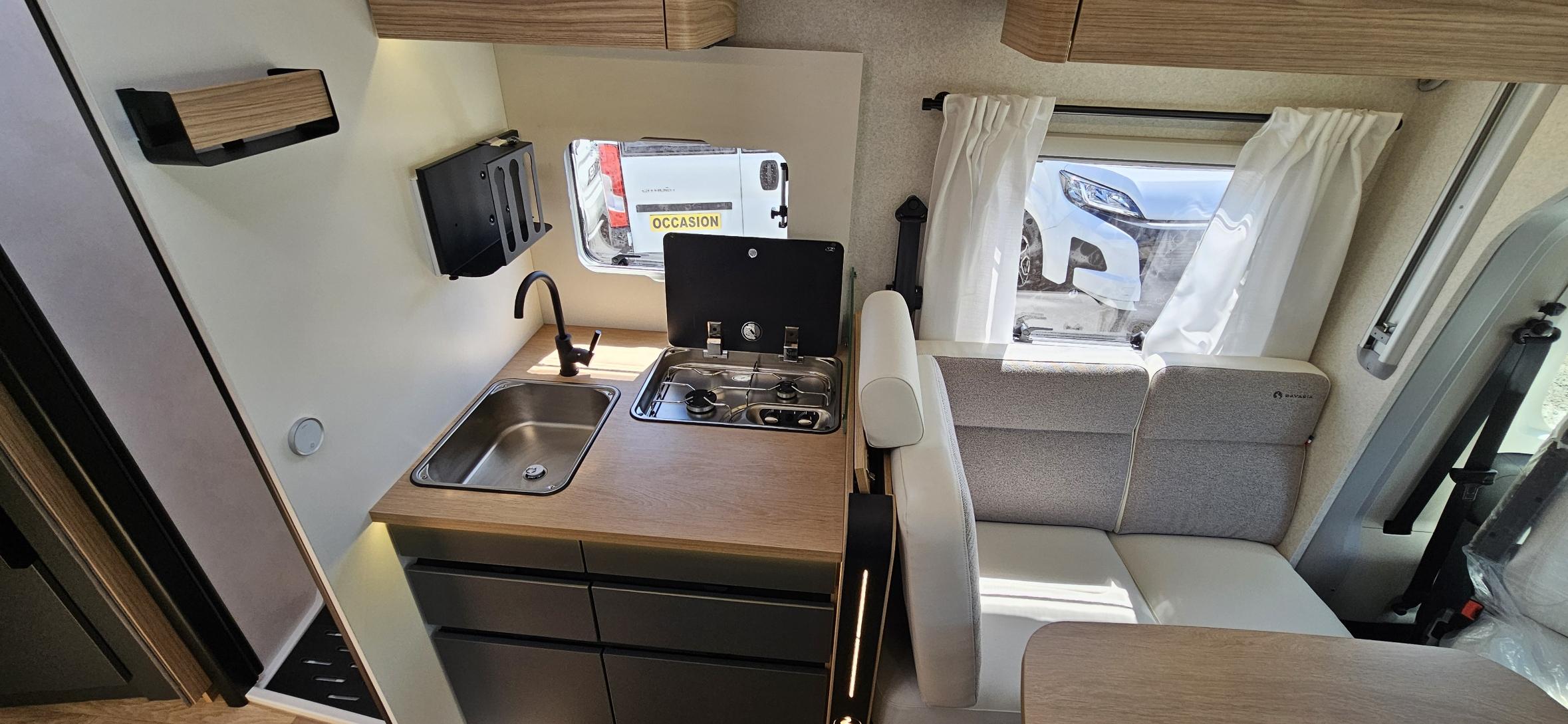  - 15 - BAVARIA T 720 FGJ INTENSE 