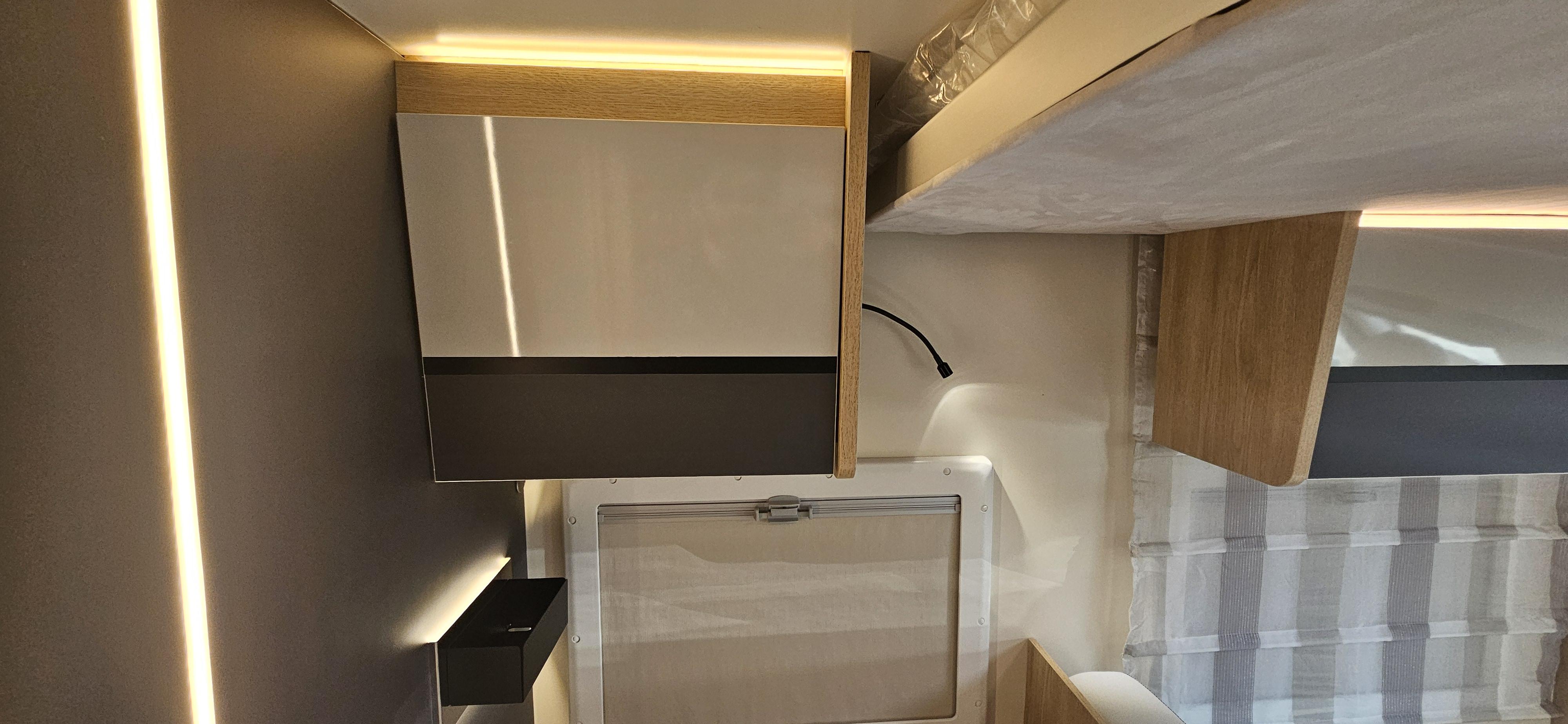  - 21 - CI MANOA 66L XT 