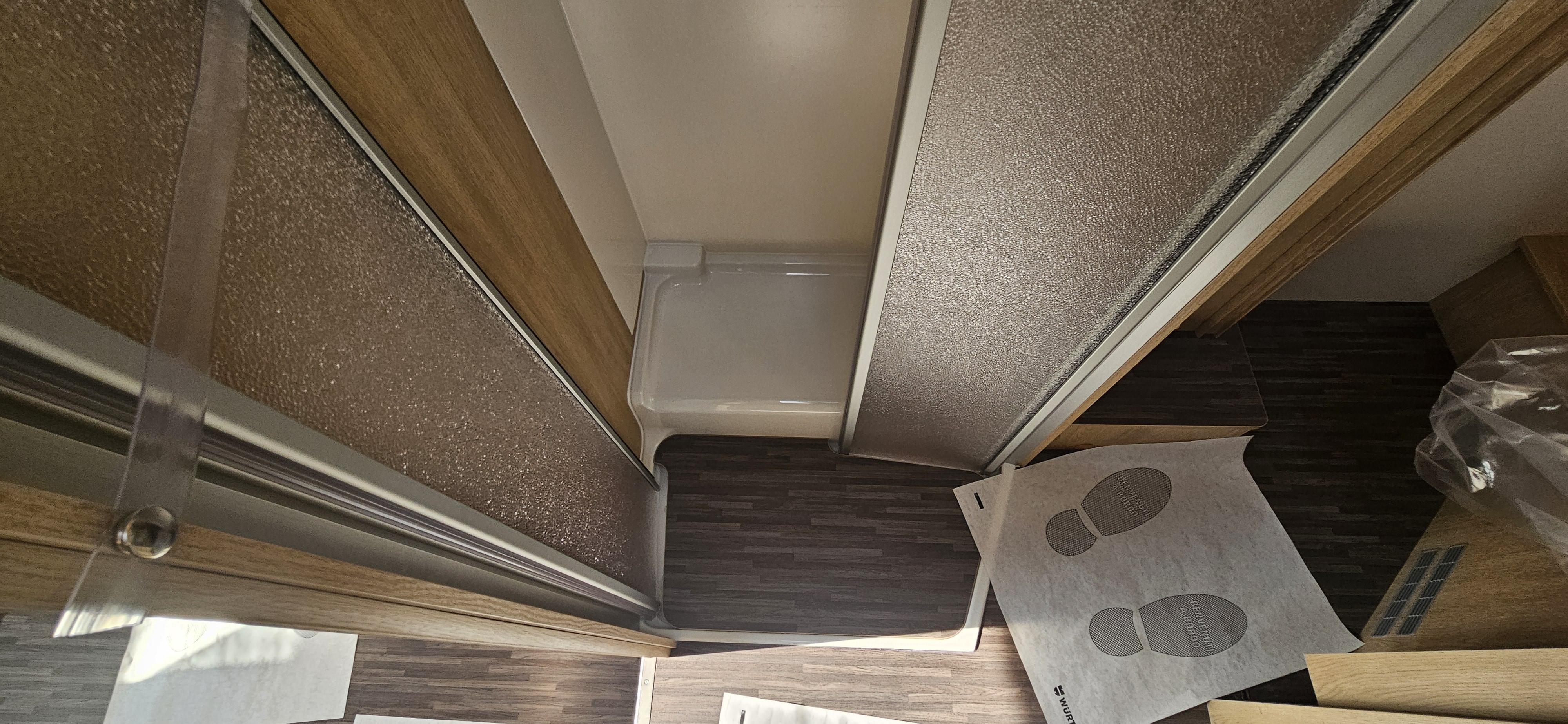  - 23 - CI MANOA 66L XT 