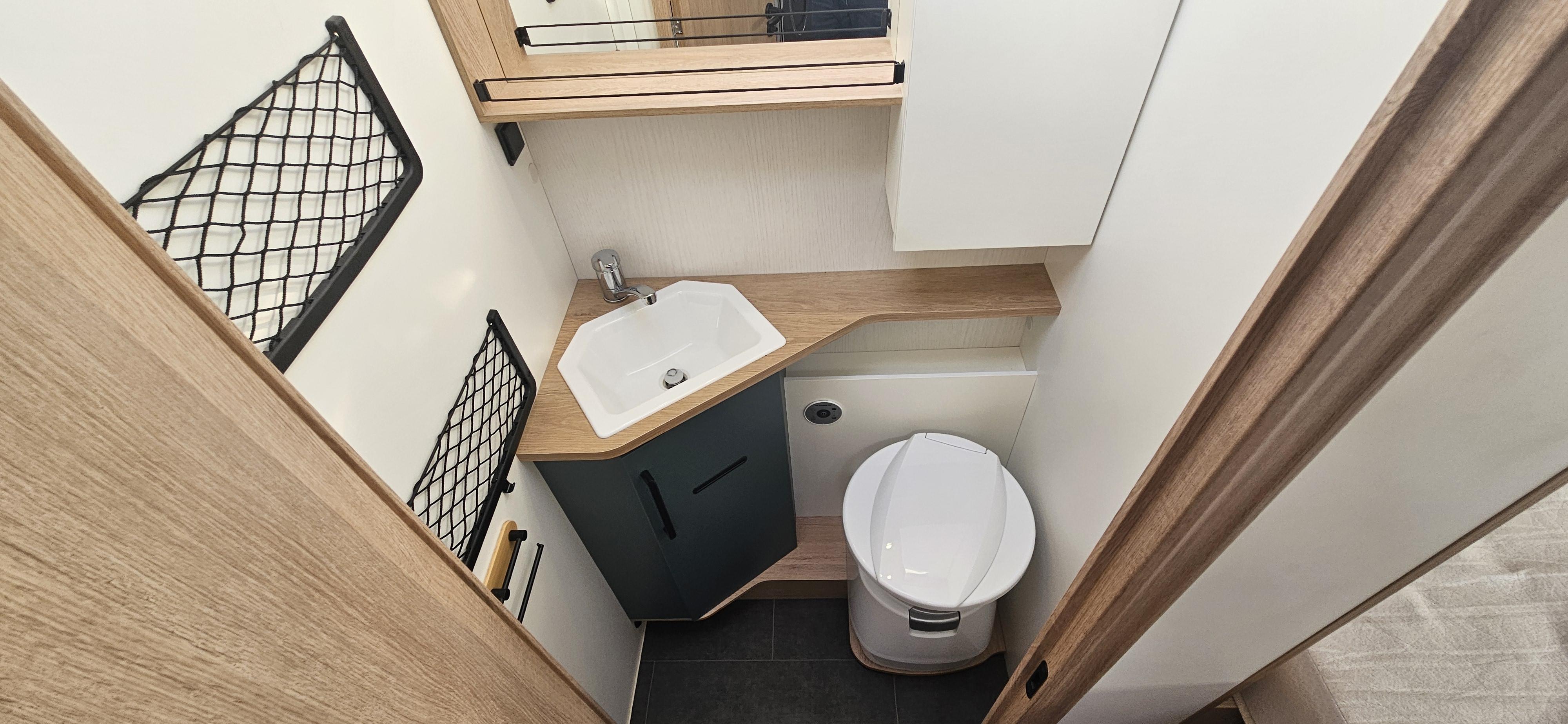  - 9 - BAVARIA QWEST 696G EDITION SPECIALE 