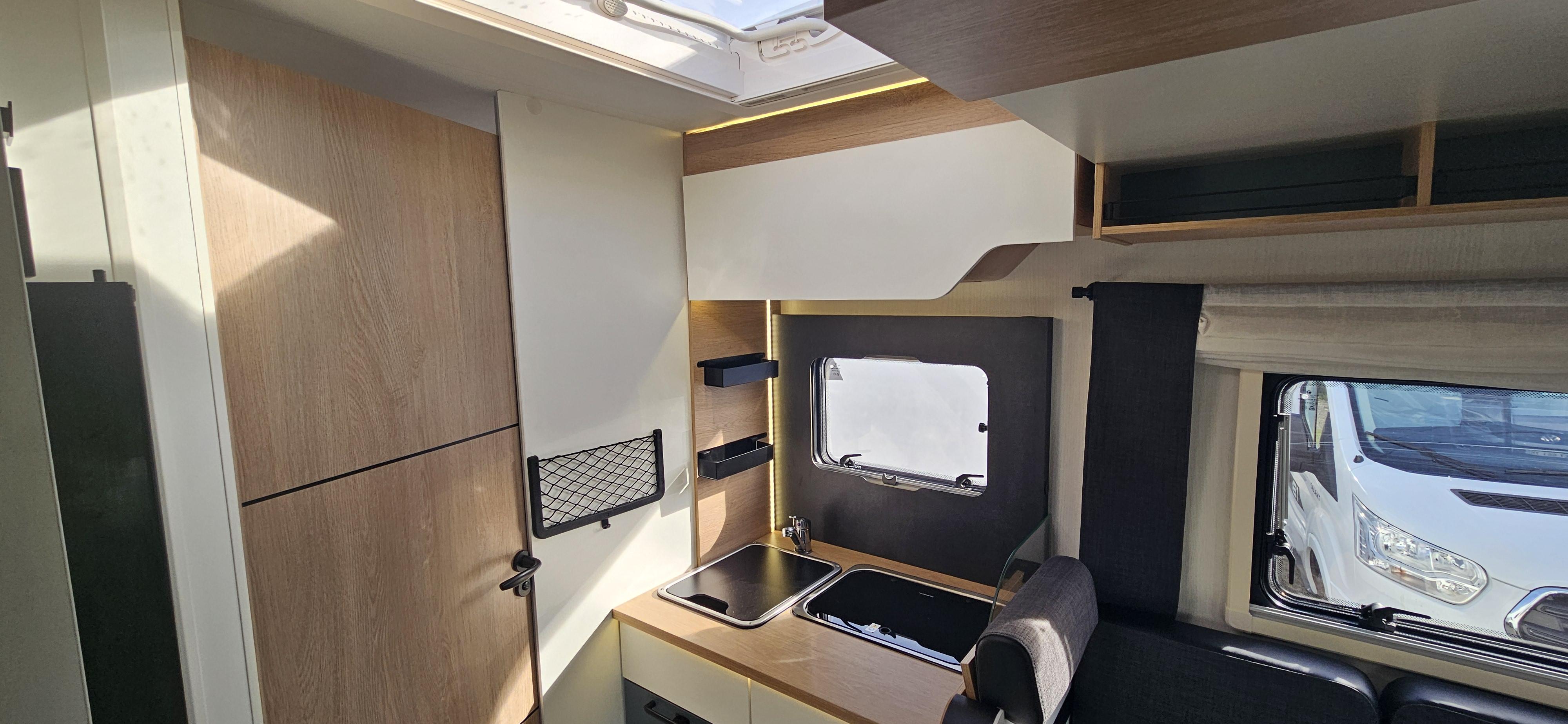  - 16 - BAVARIA QWEST 696G EDITION SPECIALE 