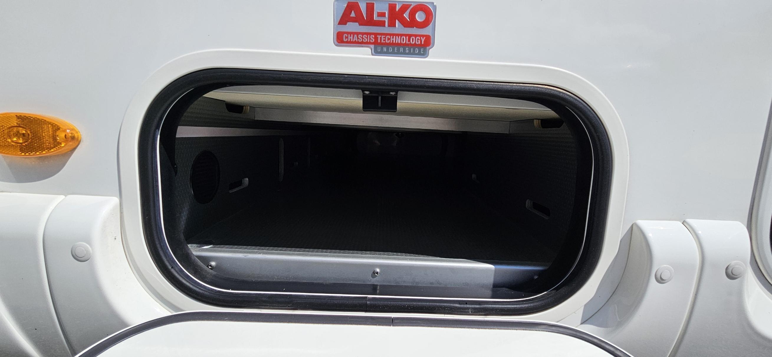  - 16 - RAPIDO 8066 DF PREMIUM EDITION 