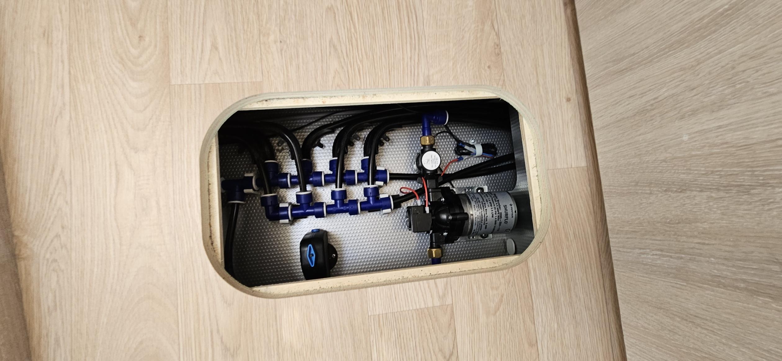  - 18 - RAPIDO 8066 DF PREMIUM EDITION 