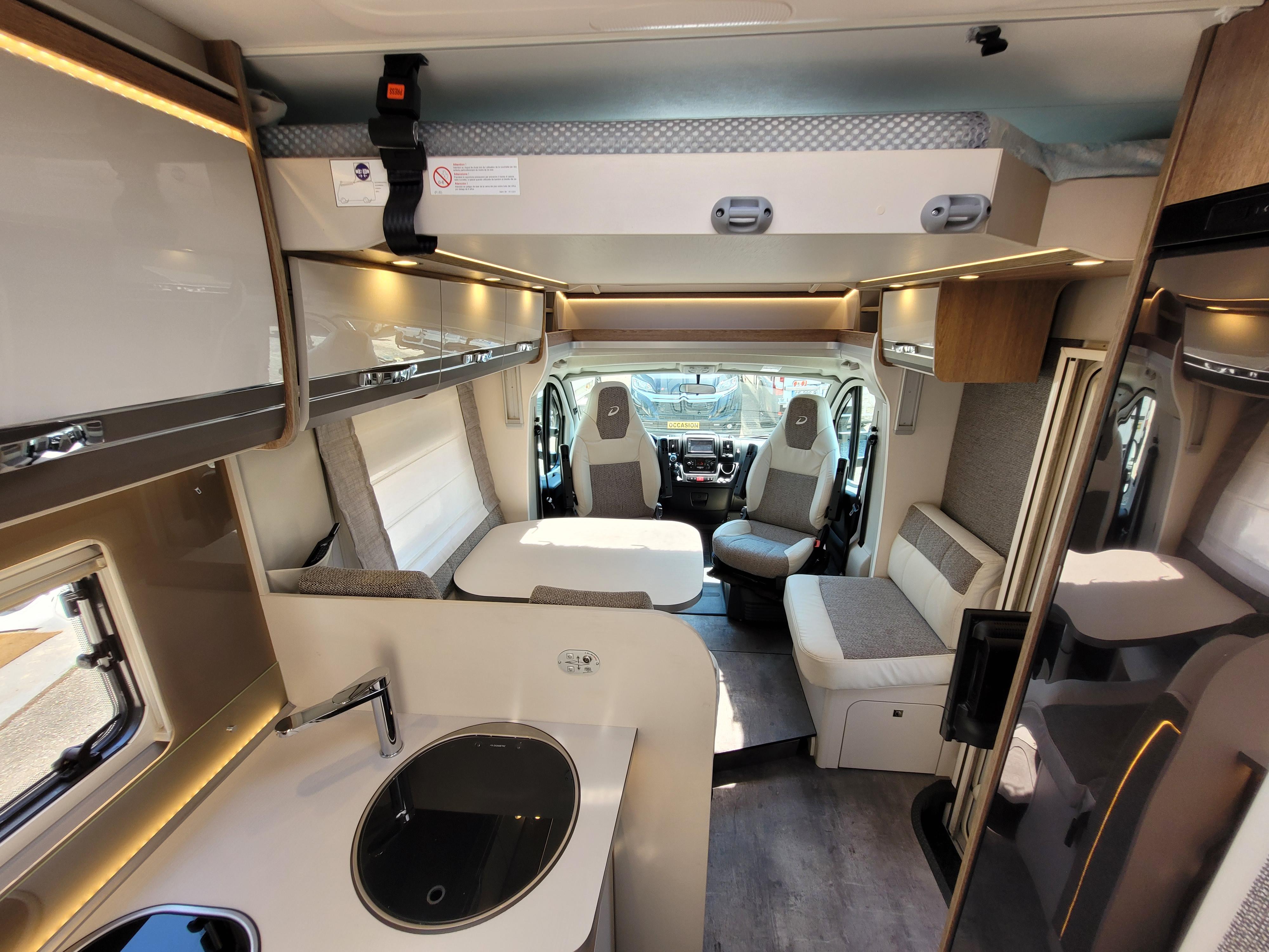  - 11 - DETHLEFFS TREND T 7057 DBL 