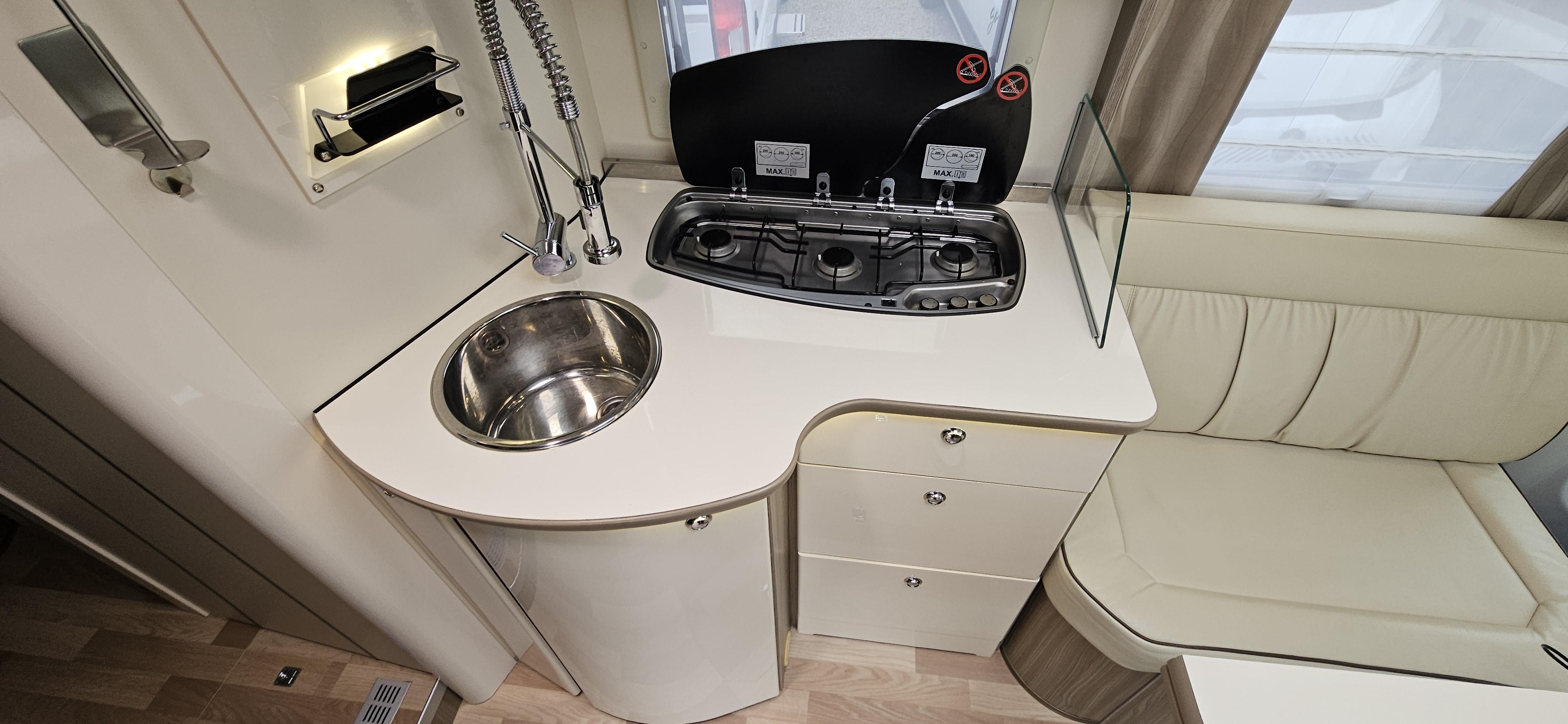  - 21 - AUTOSTAR PASSION 730 LCA 