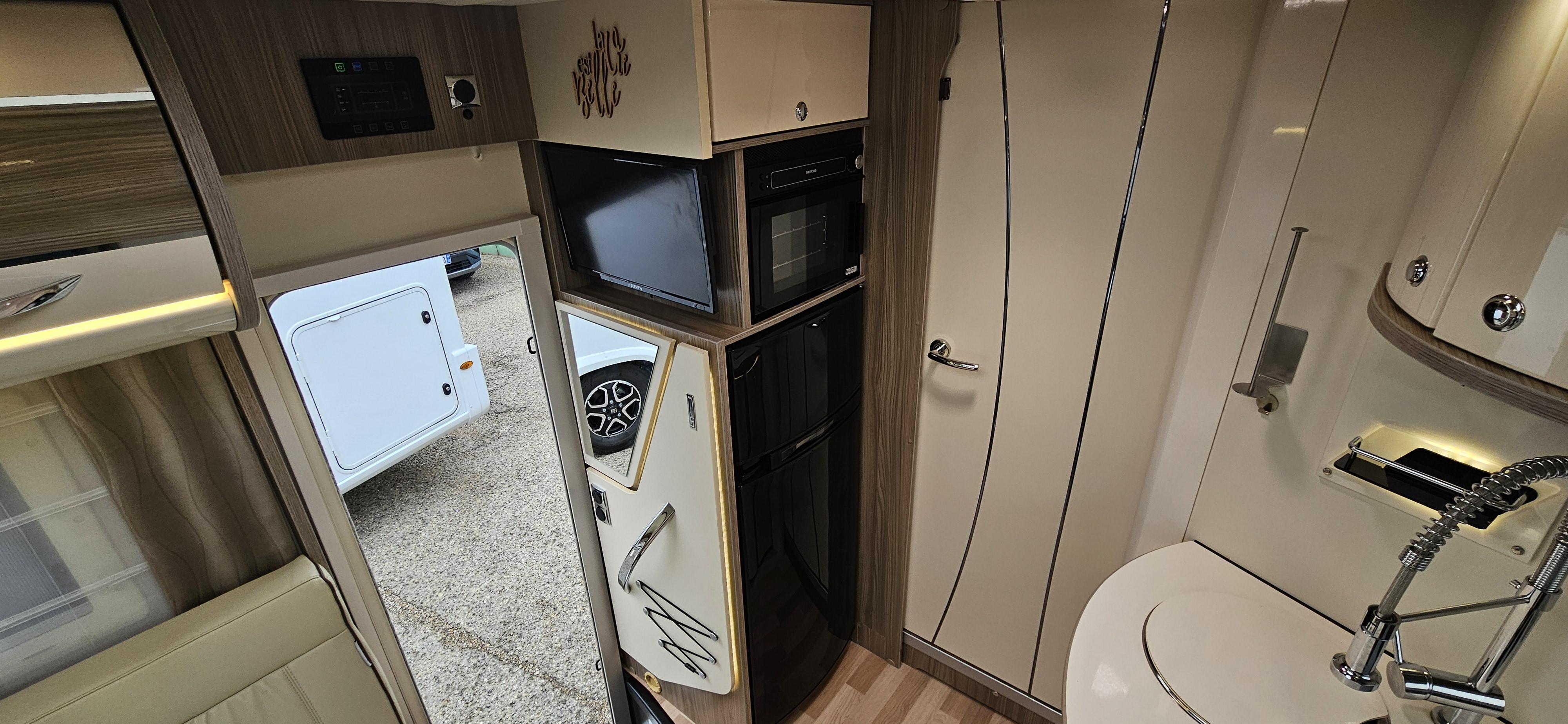  - 23 - AUTOSTAR PASSION 730 LCA 