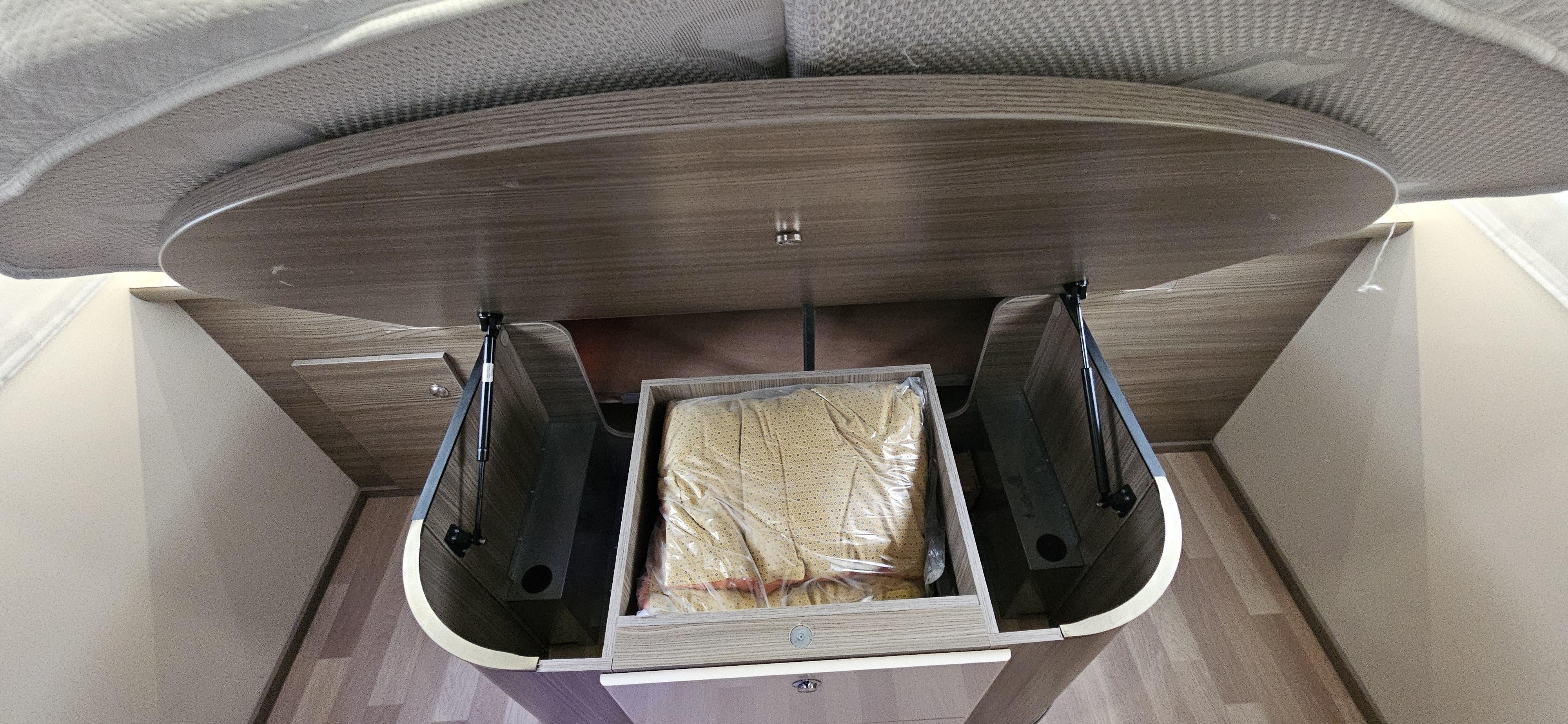  - 33 - AUTOSTAR PASSION 730 LCA 