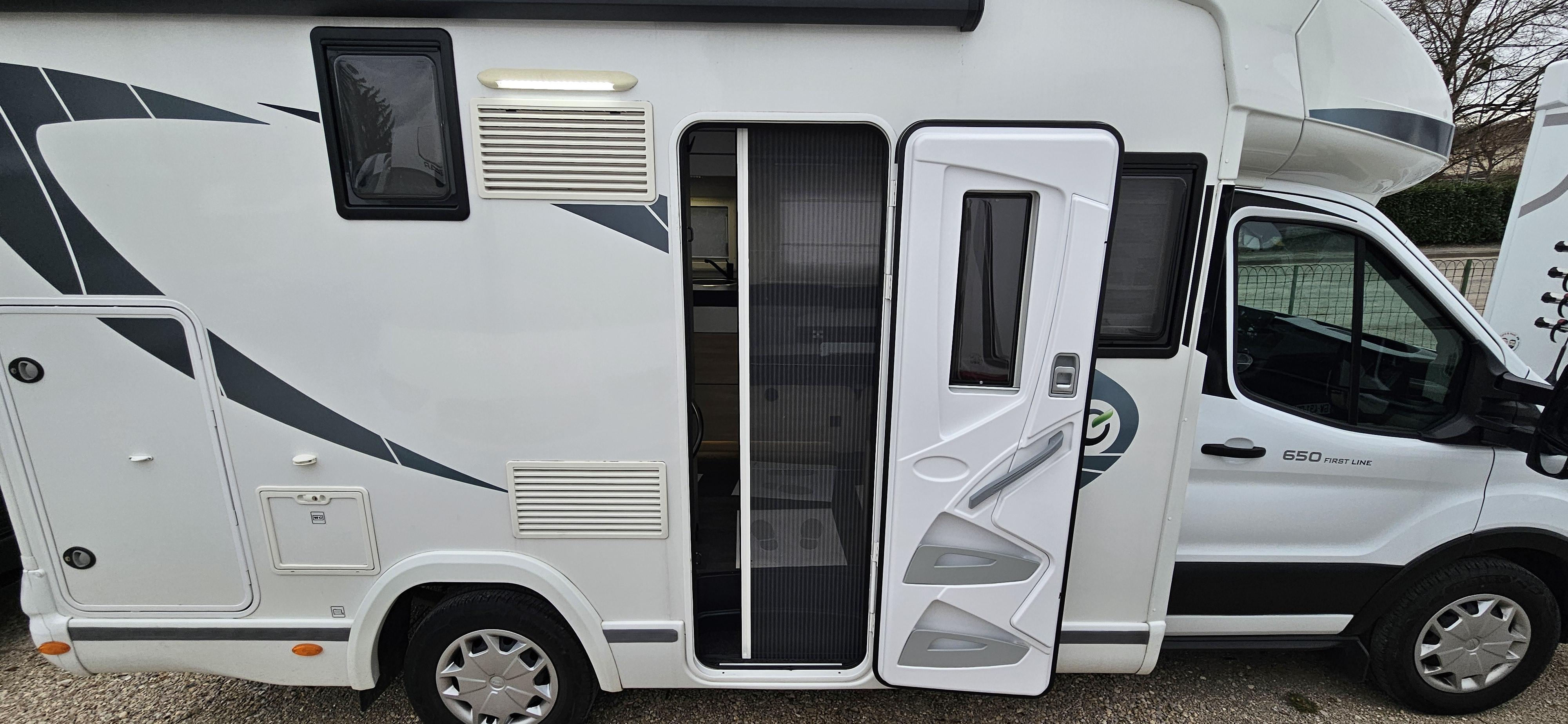  - 8 - CHAUSSON 650 FIRST LINE 