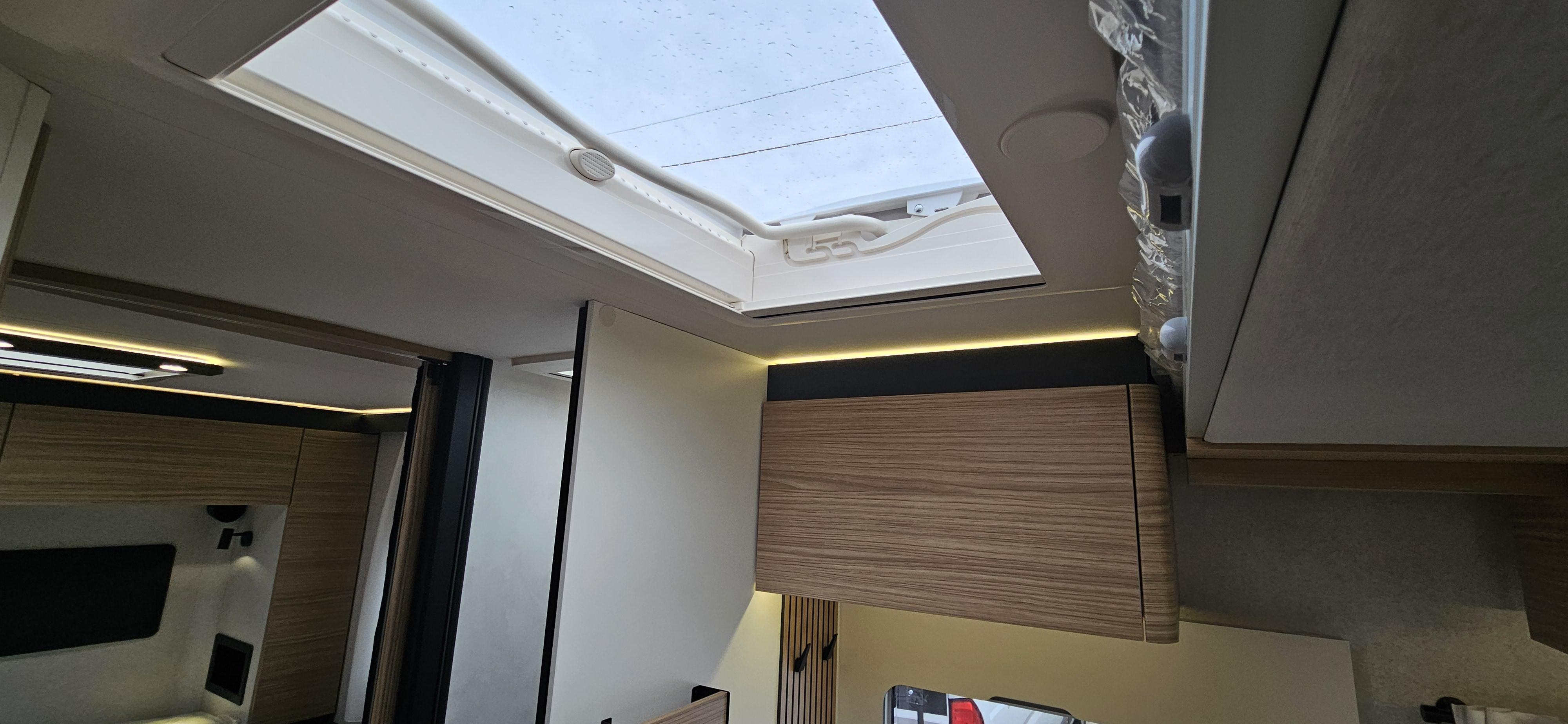  - 13 - BAVARIA T740FC  NOMADE 