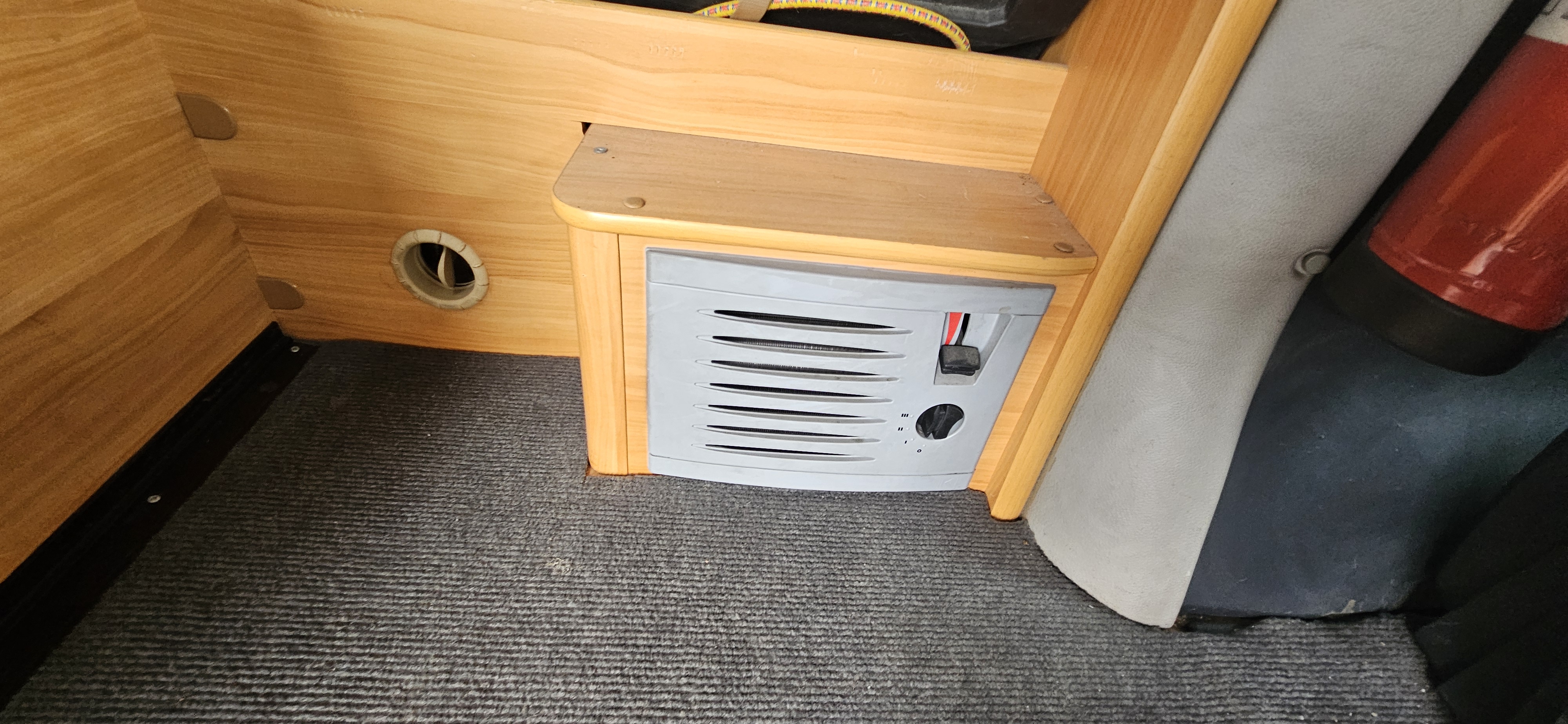  - 14 - ADRIA CORAL S660 SL 