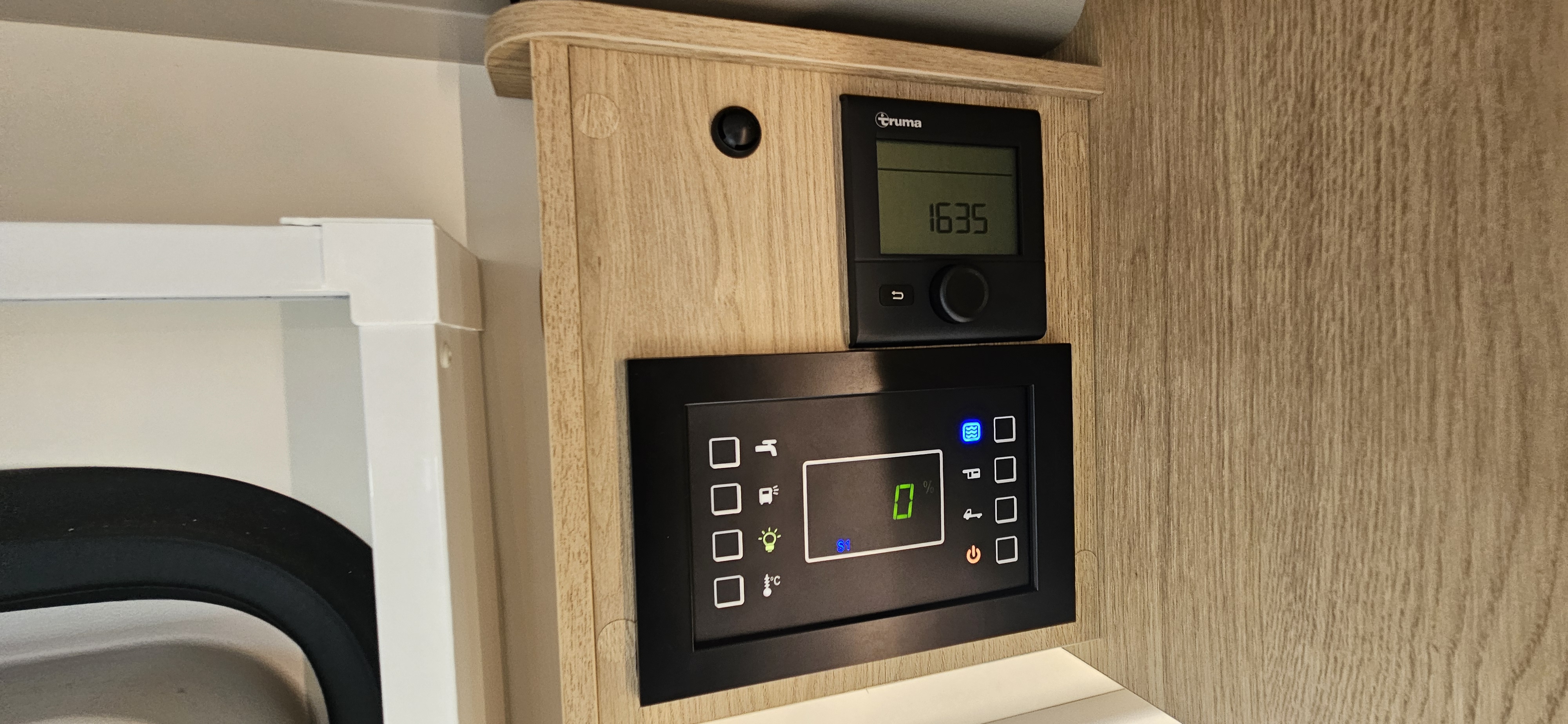  - 28 - CI HORON FIT 91 XT 