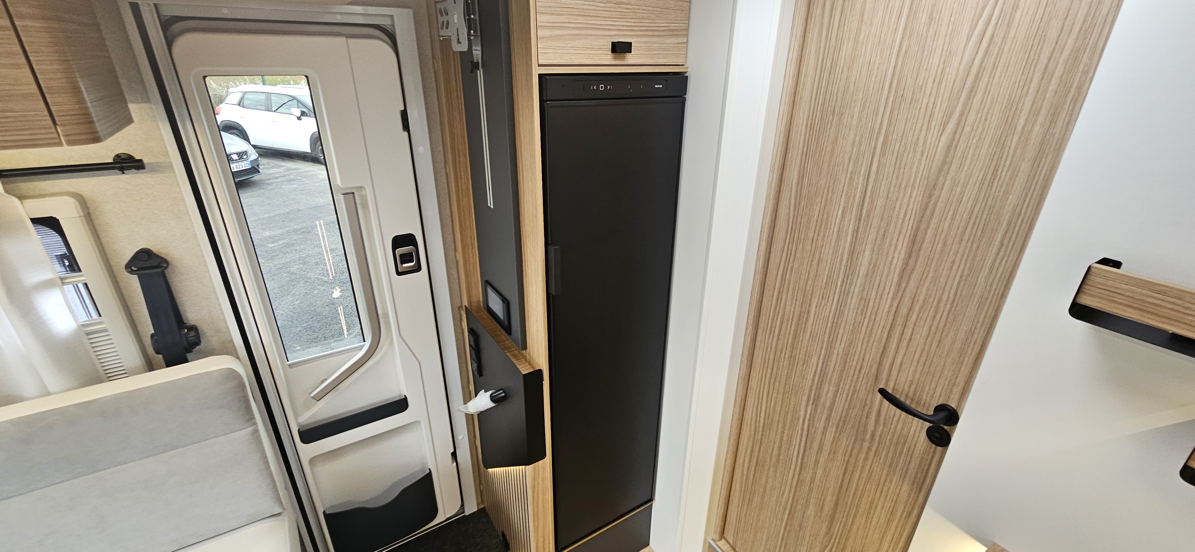  - 5 - BAVARIA T 720 FGJ INTENSE 