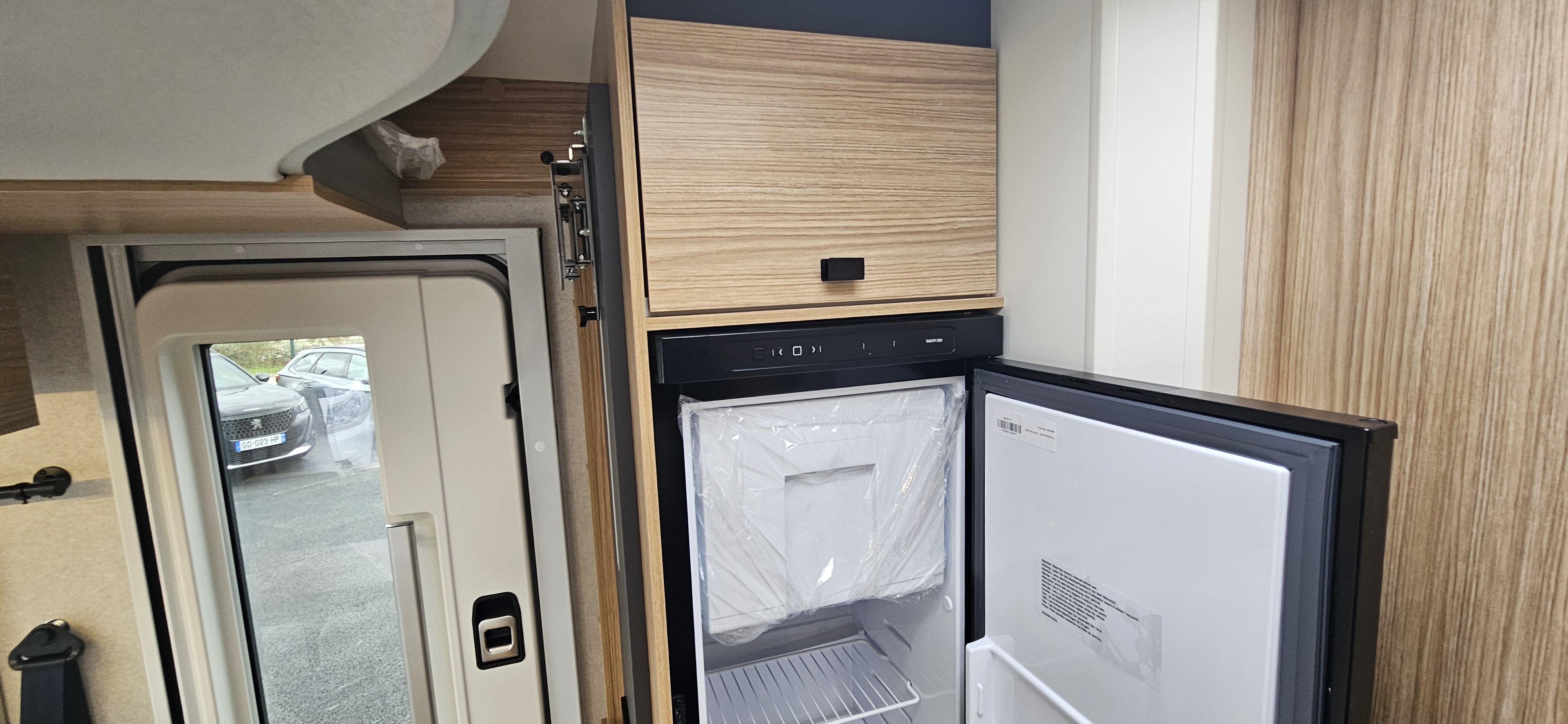  - 7 - BAVARIA T 720 FGJ INTENSE 