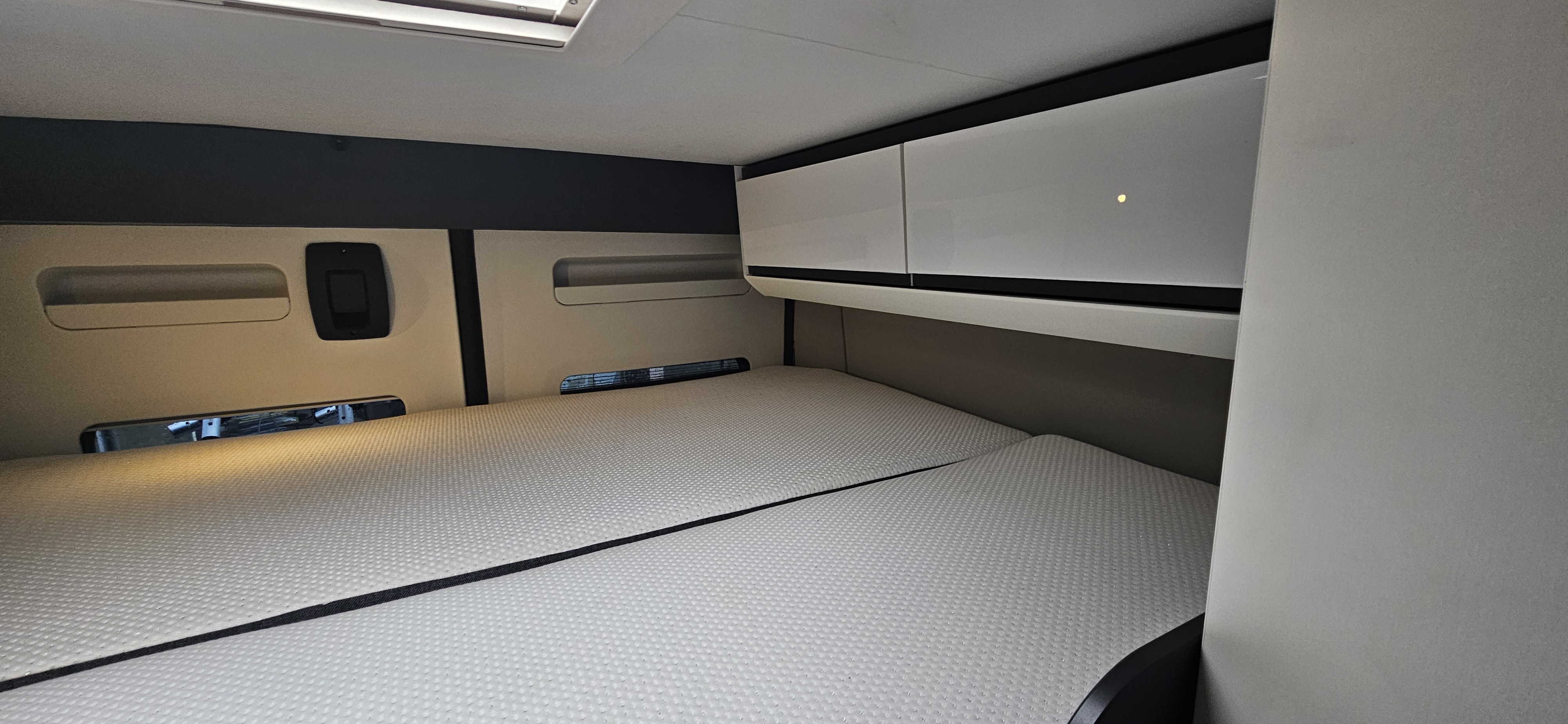  - 6 - ELIOS VAN 63 FAMILLY 