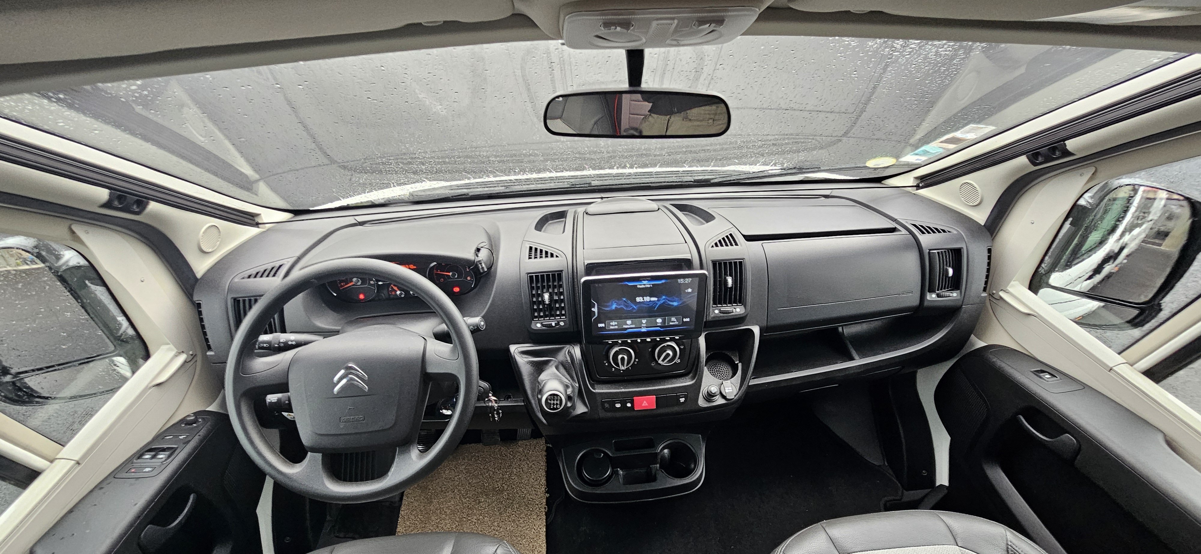  - 12 - ELIOS VAN 63 FAMILLY 