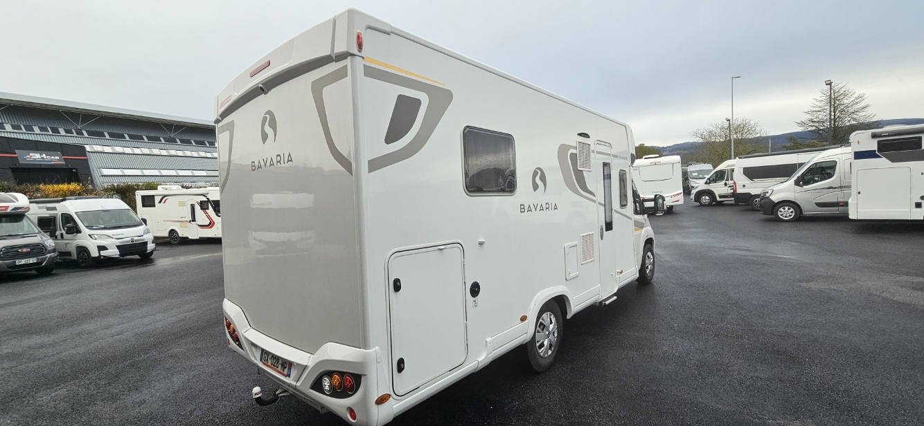  - 2 - BAVARIA T 726 FC NOMADE 