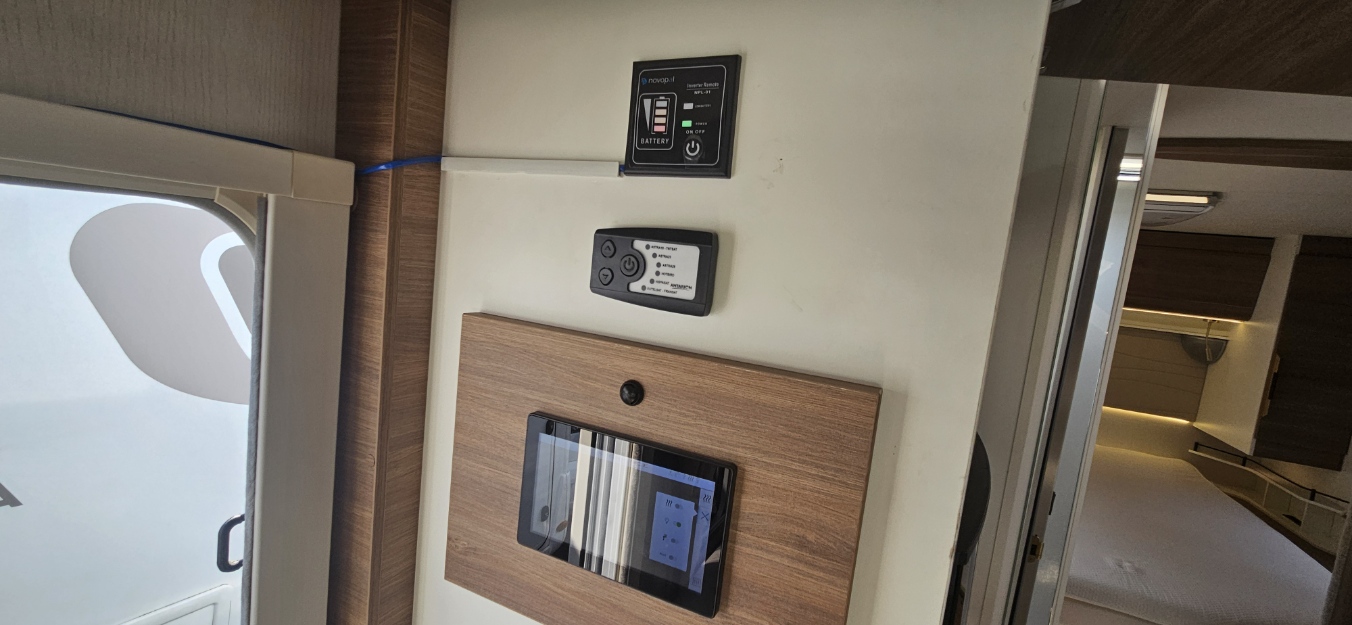  - 17 - PILOTE P746FC SENSATION 