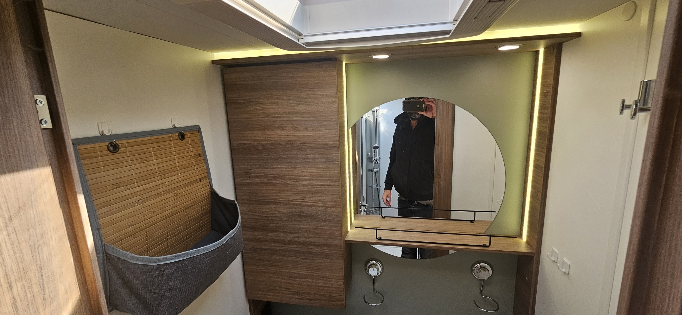  - 29 - PILOTE P746FC SENSATION 