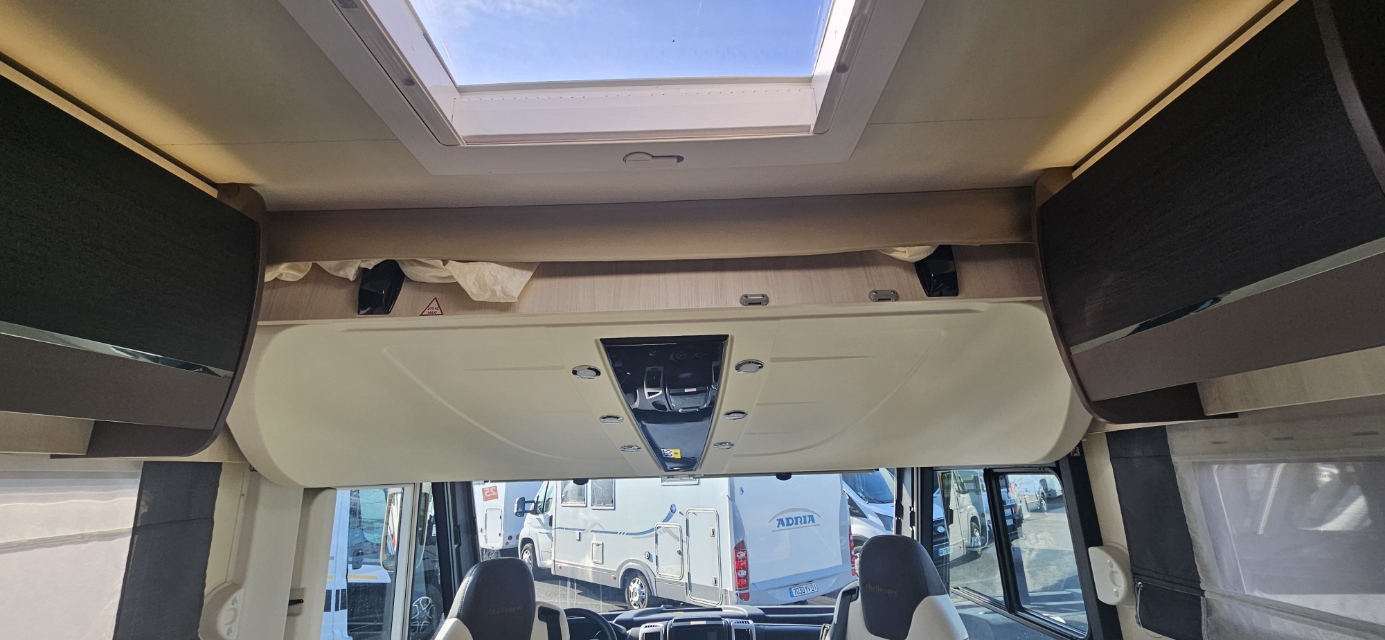  - 19 - CHALLENGER SIRIUS 3067 GA 