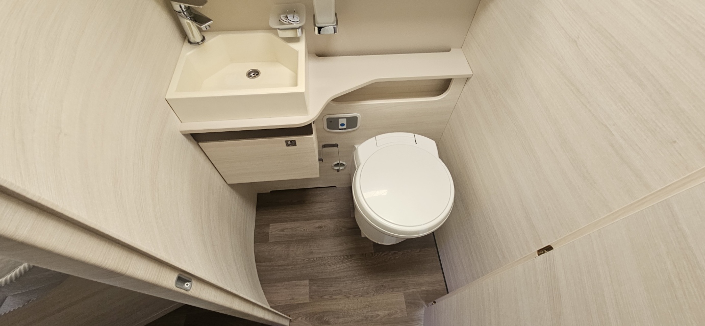  - 34 - CHALLENGER SIRIUS 3067 GA 