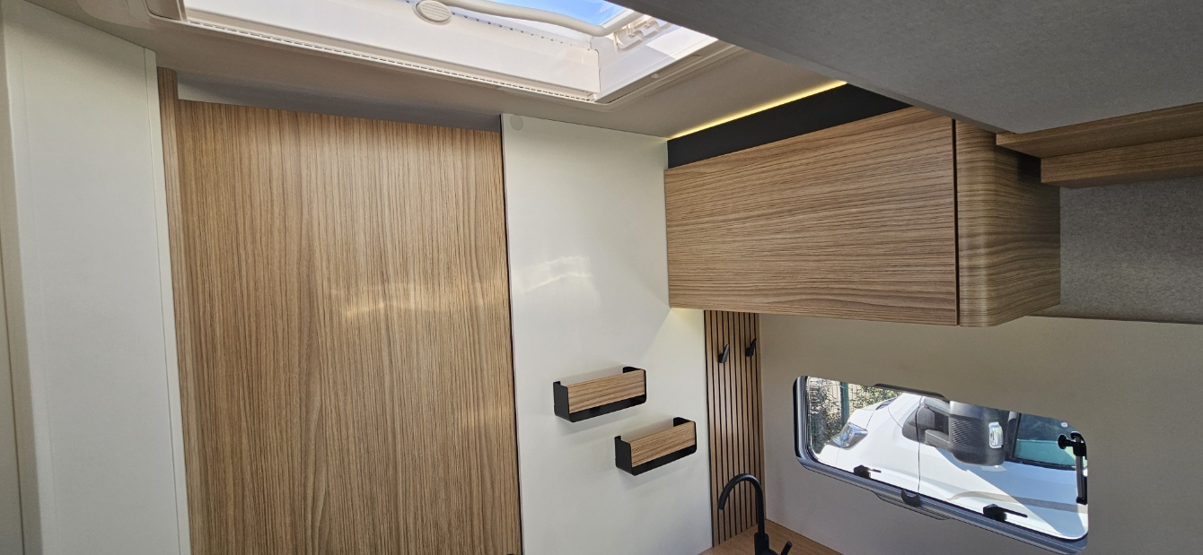  - 16 - BAVARIA T 740 FC NOMADE 