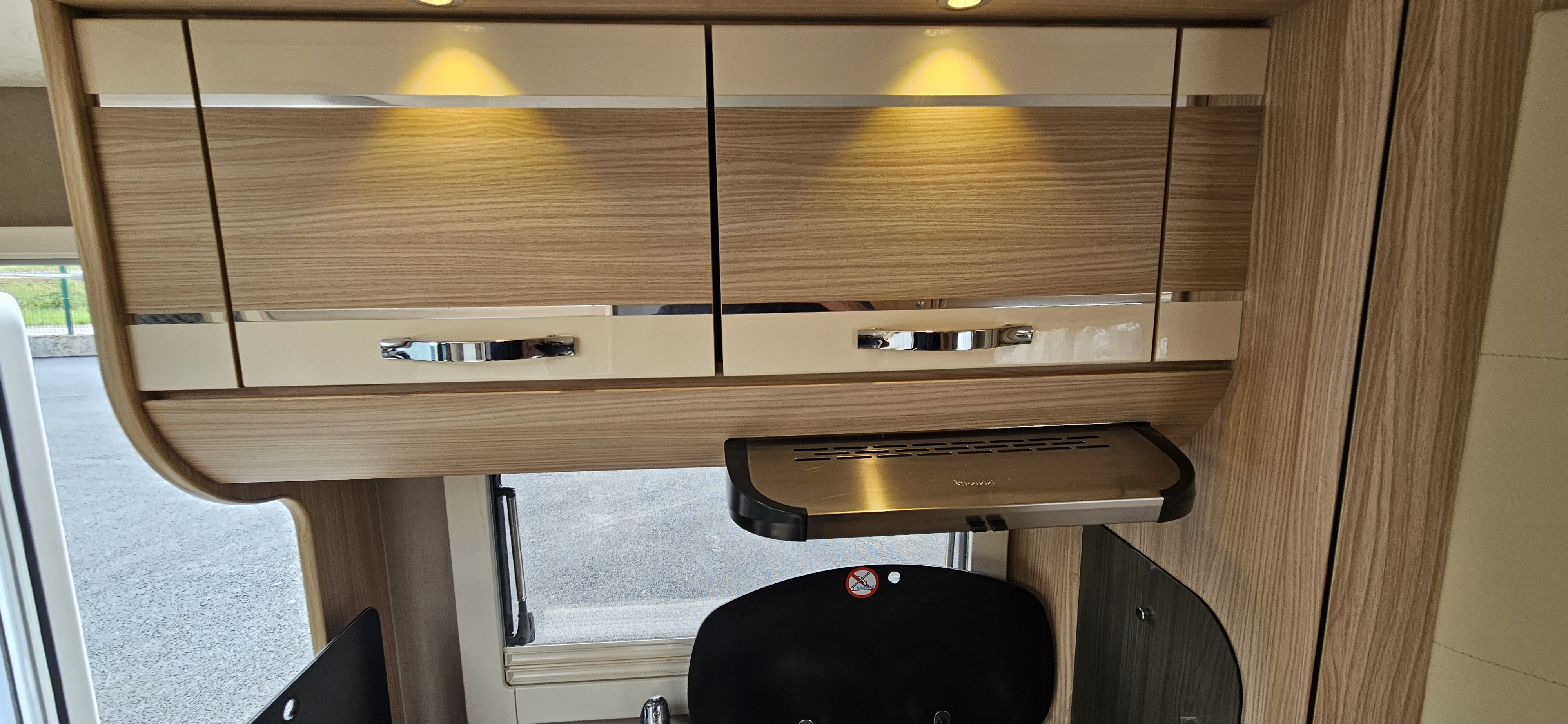  - 8 - FLORIUM BAXTER 60 LG 