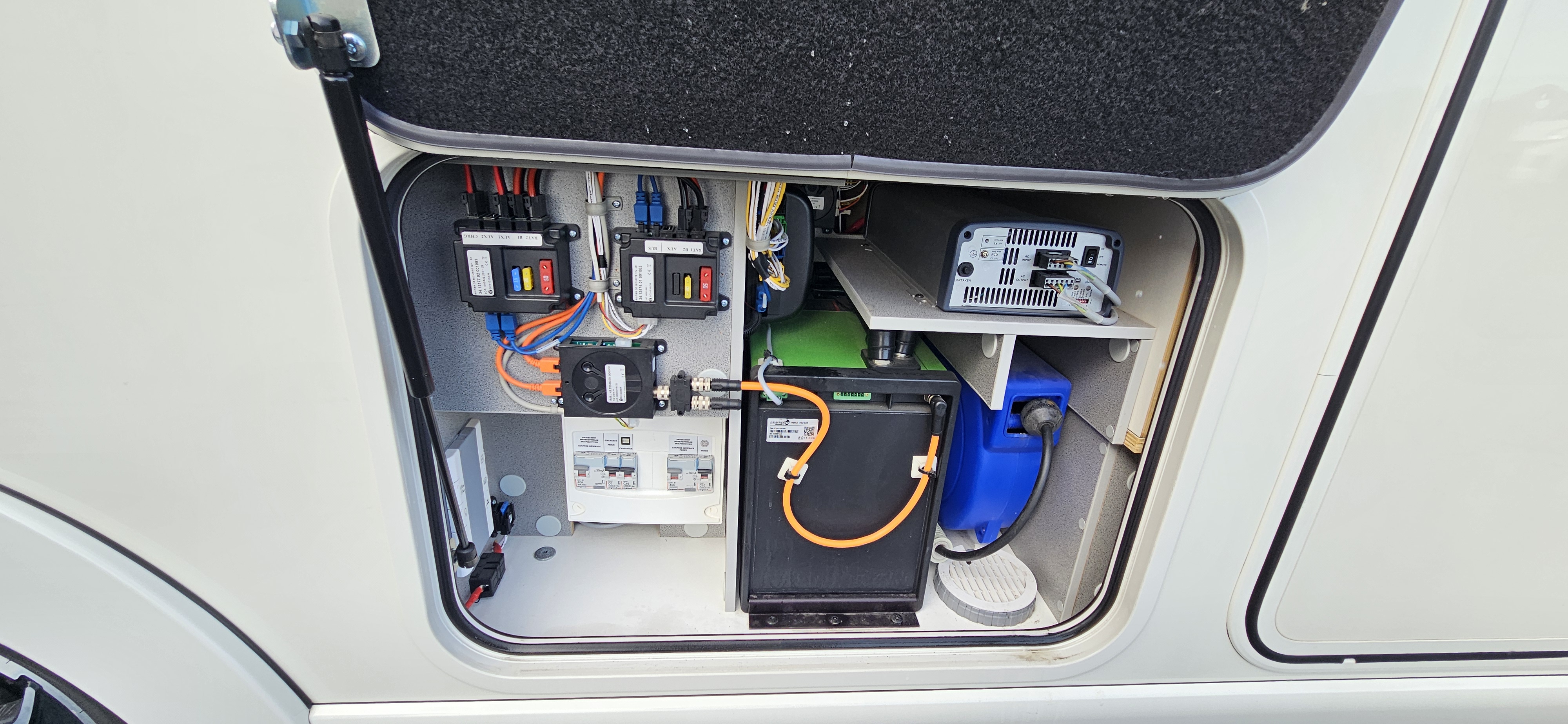  - 6 - LE VOYAGEUR 7.8 CF 40ième ANNIVERSAIRE 