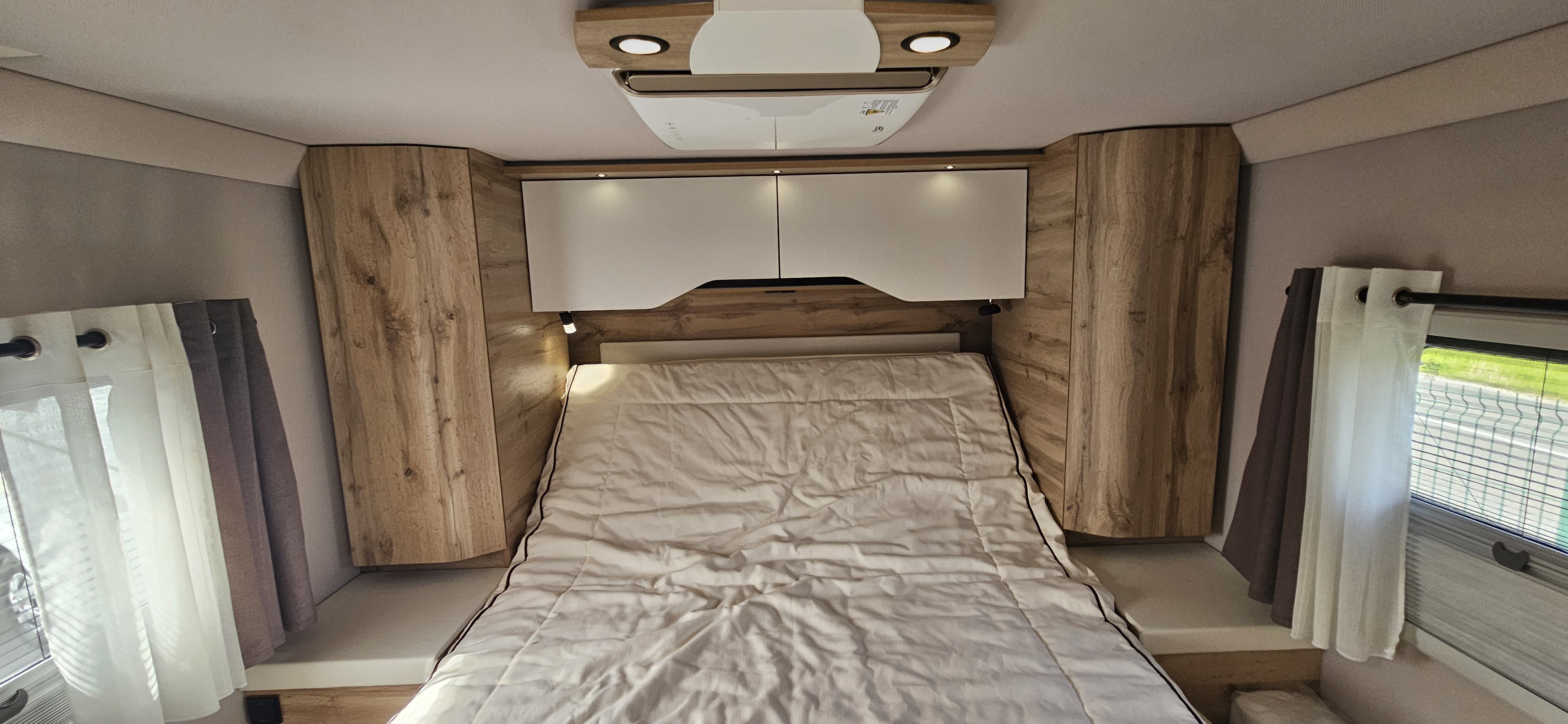  - 21 - LE VOYAGEUR 7.8 CF 40ième ANNIVERSAIRE 