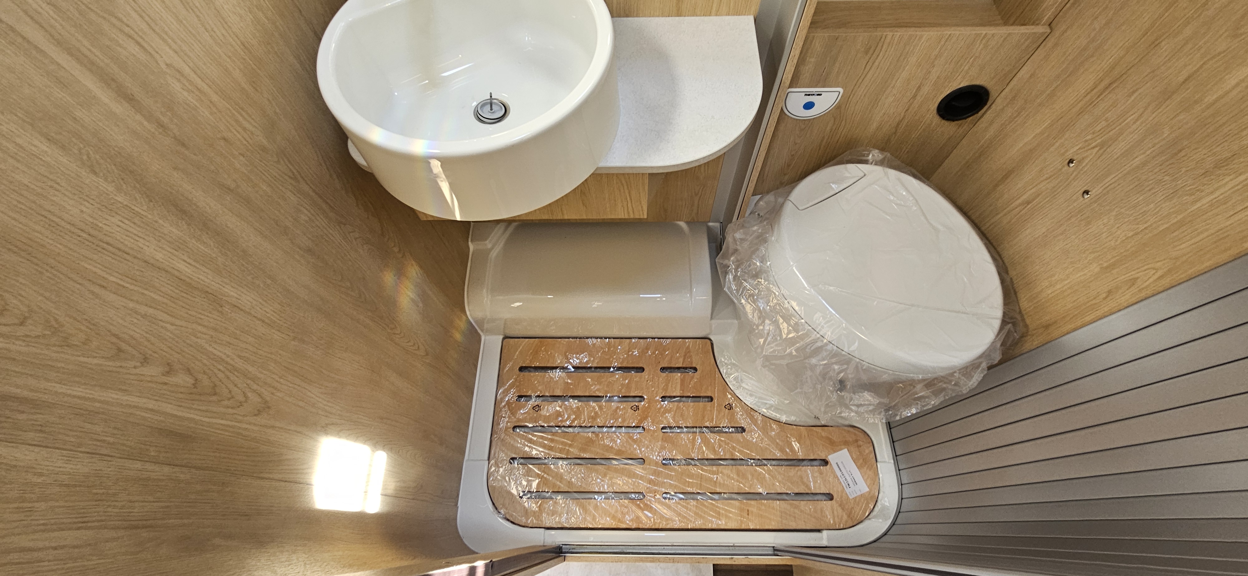  - 3 - CI HORON FIT 94 XT SPRING EDITION 