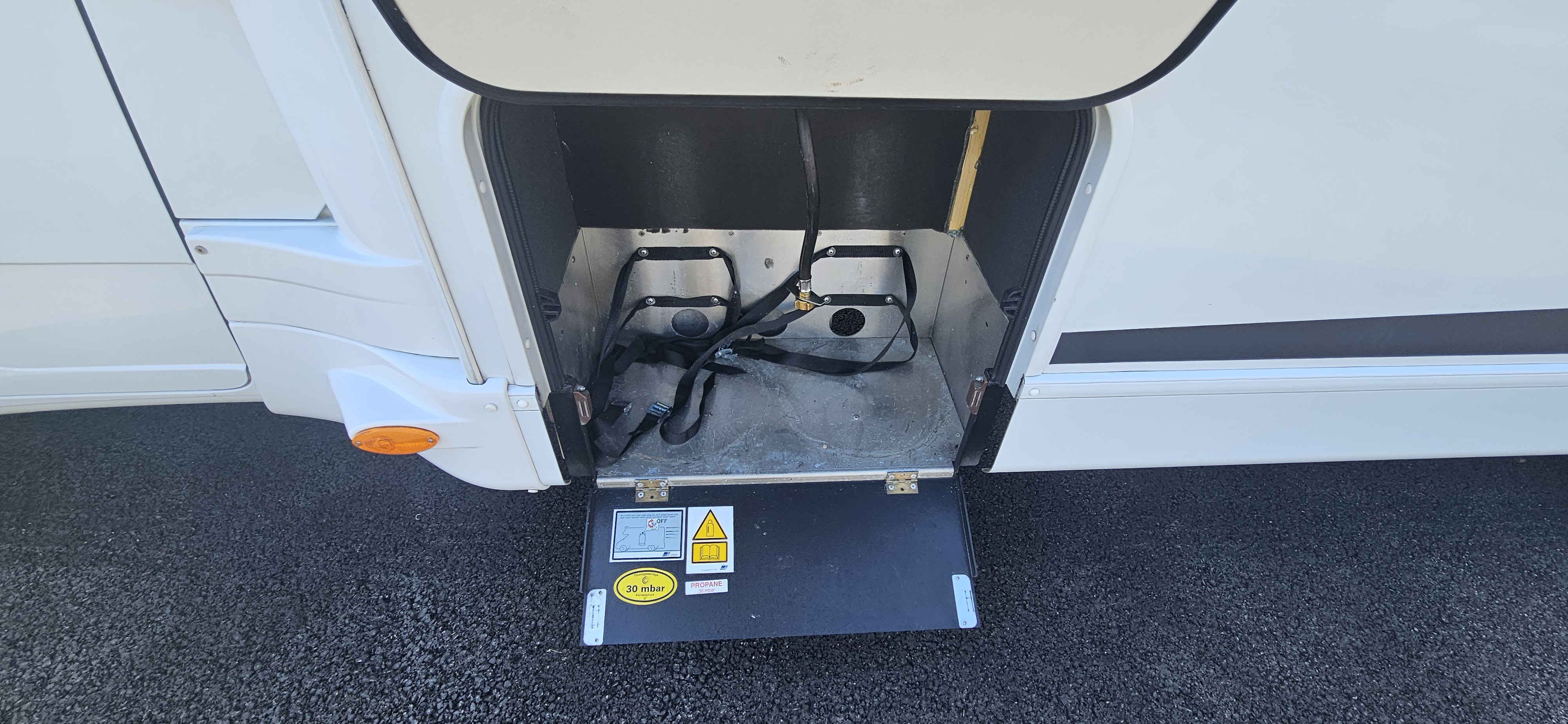  - 22 - ETRUSCO A 7300 BD 