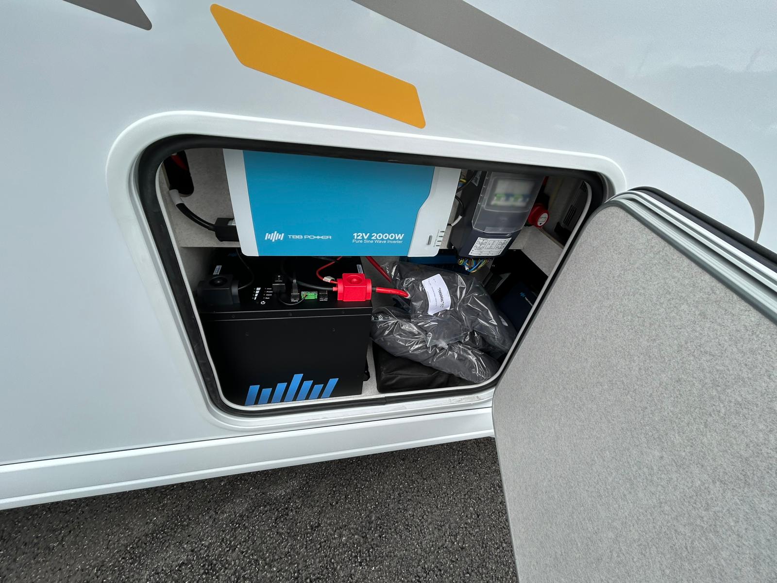  - 10 - BAVARIA I 720 FGJ INTENSE 