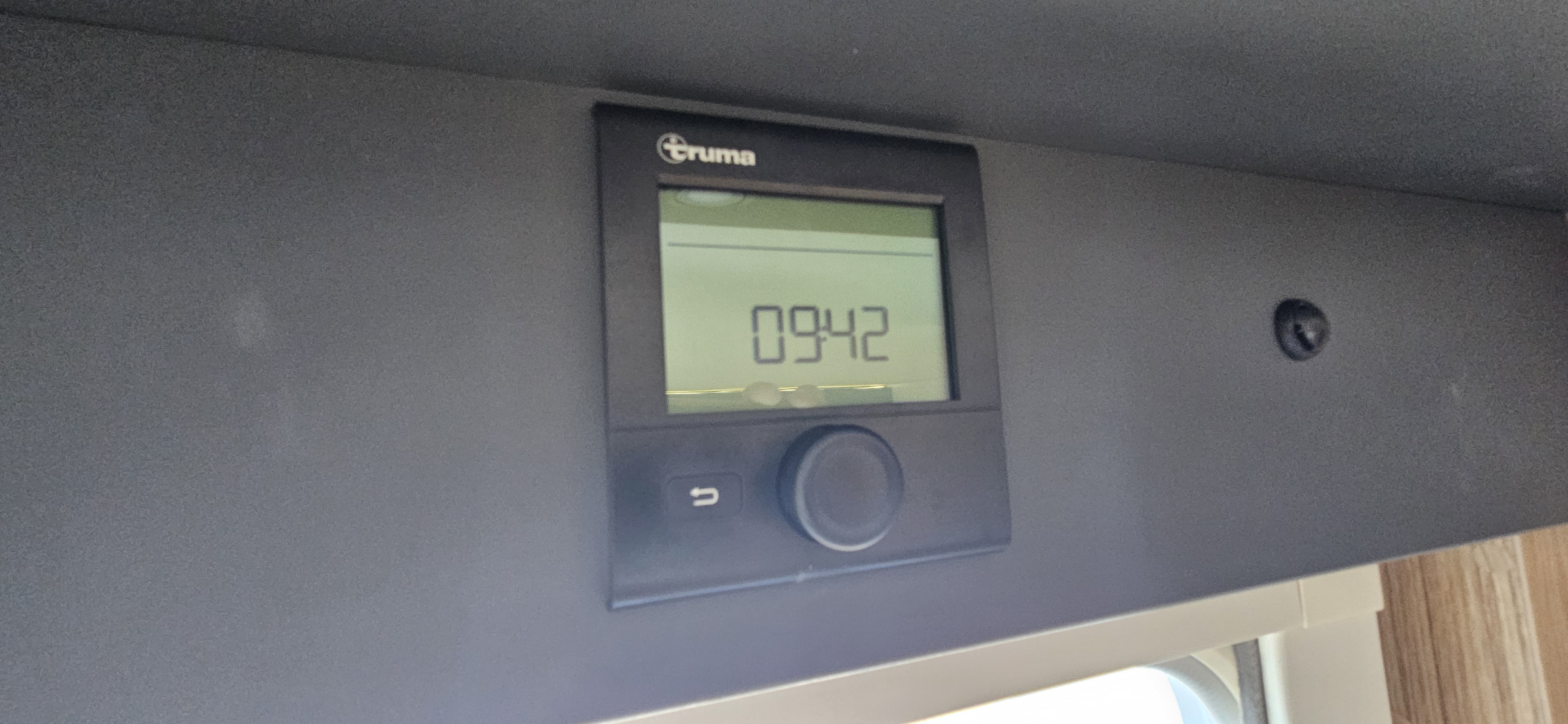  - 27 - BAVARIA I 740 FC NOMADE 