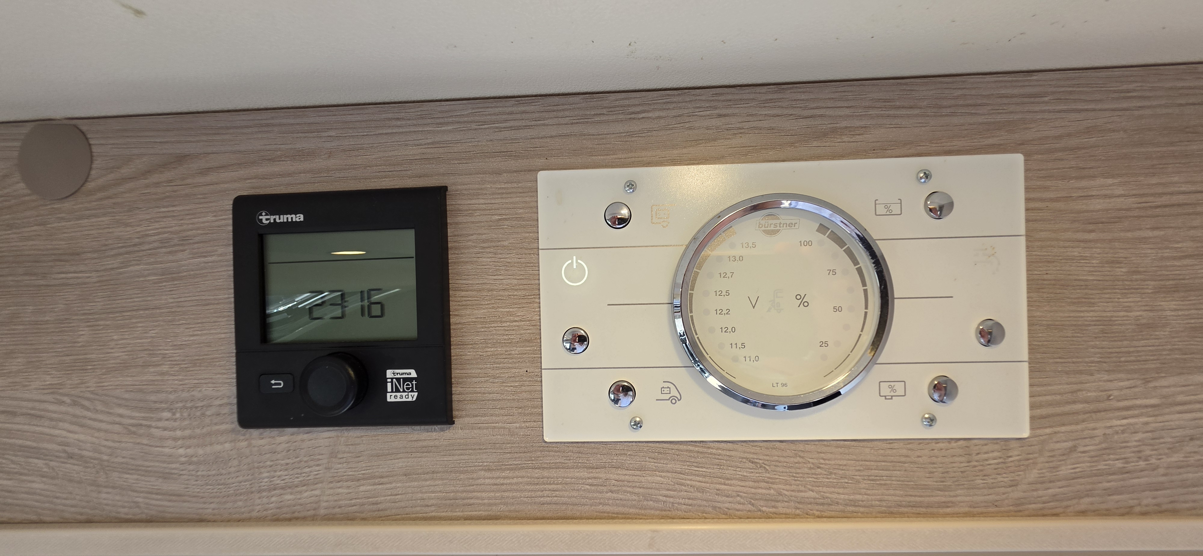  - 6 - BURSTNER NEXXO VAN T620G 