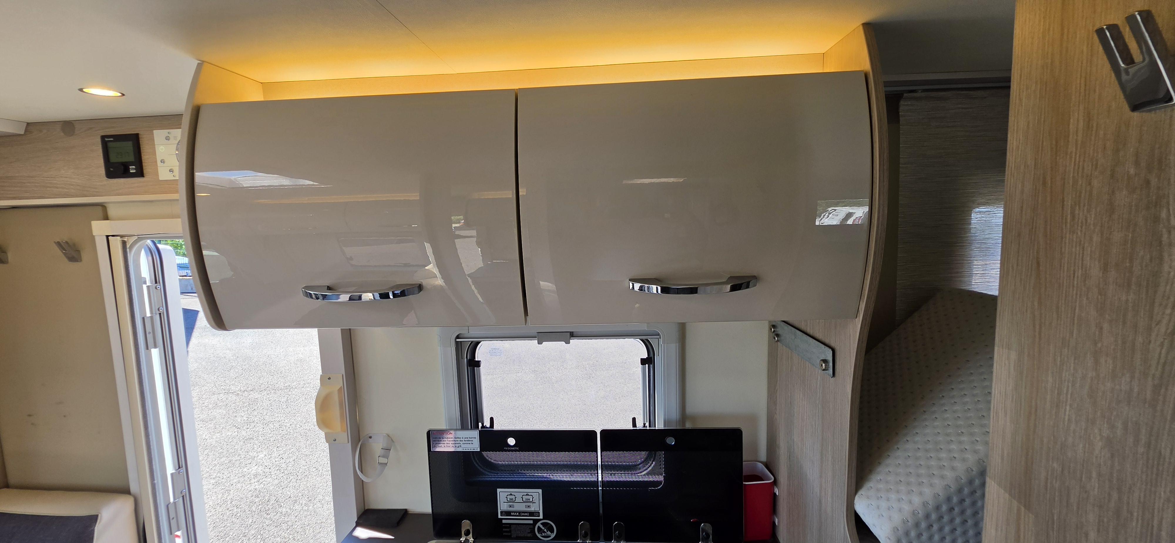  - 11 - BURSTNER NEXXO VAN T620G 