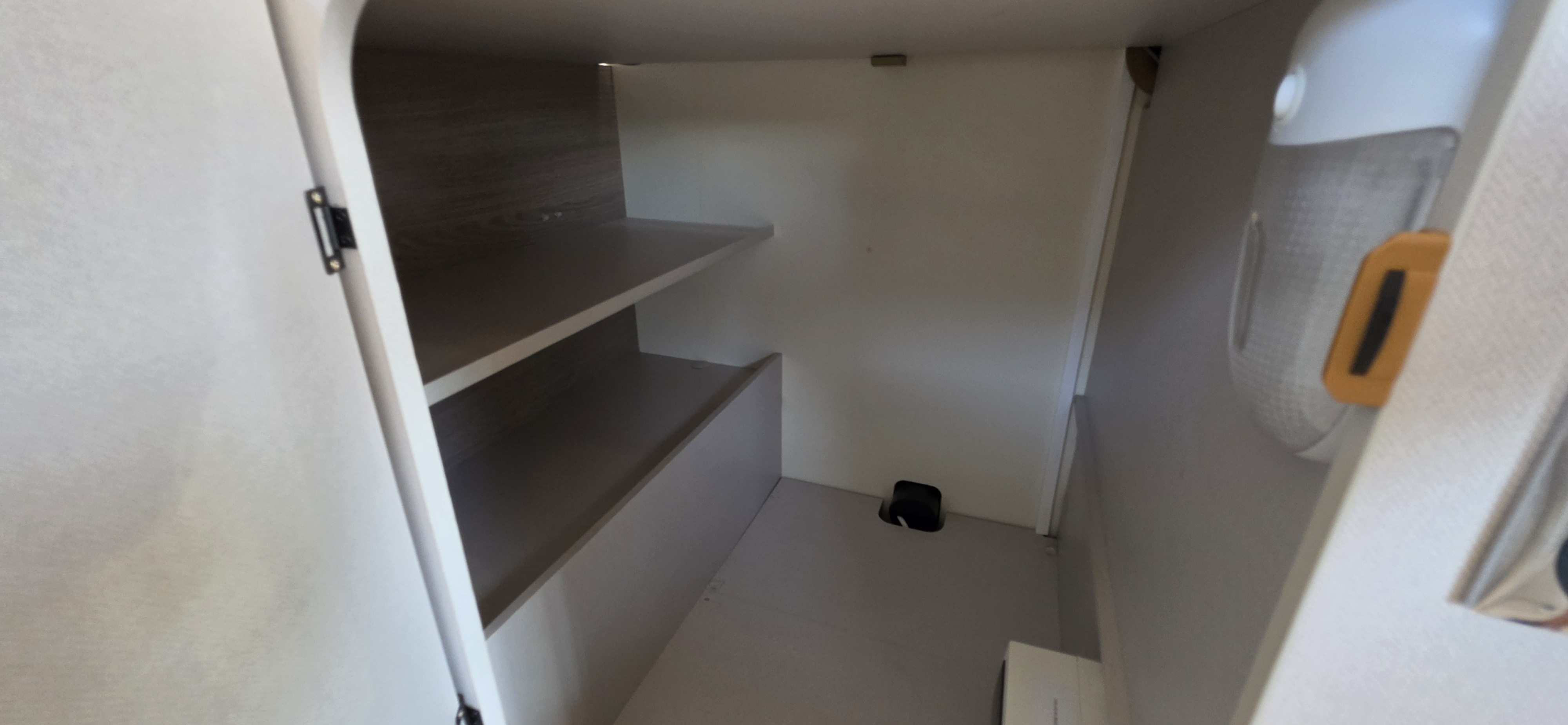  - 16 - BURSTNER NEXXO VAN T620G 