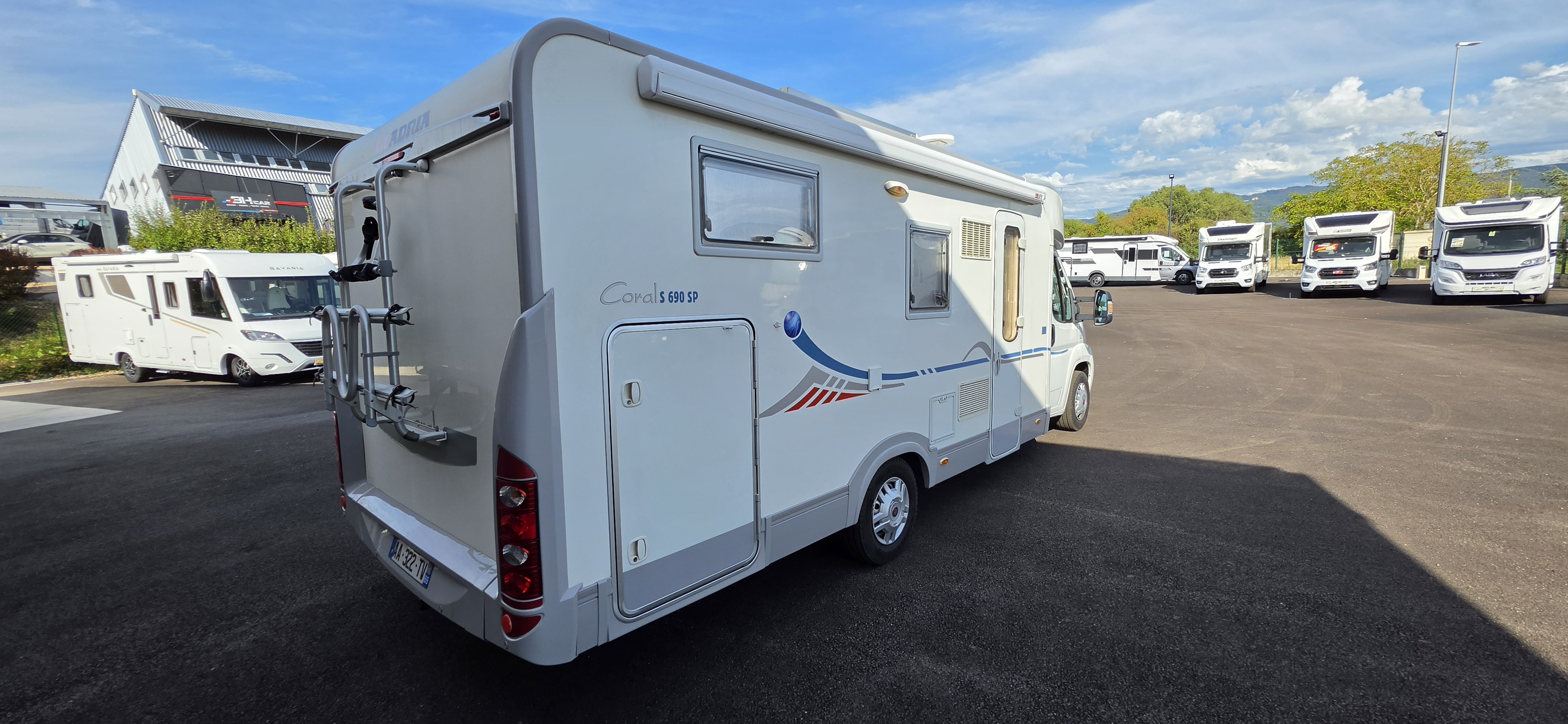  - 1 - ADRIA CORAL S690SP 