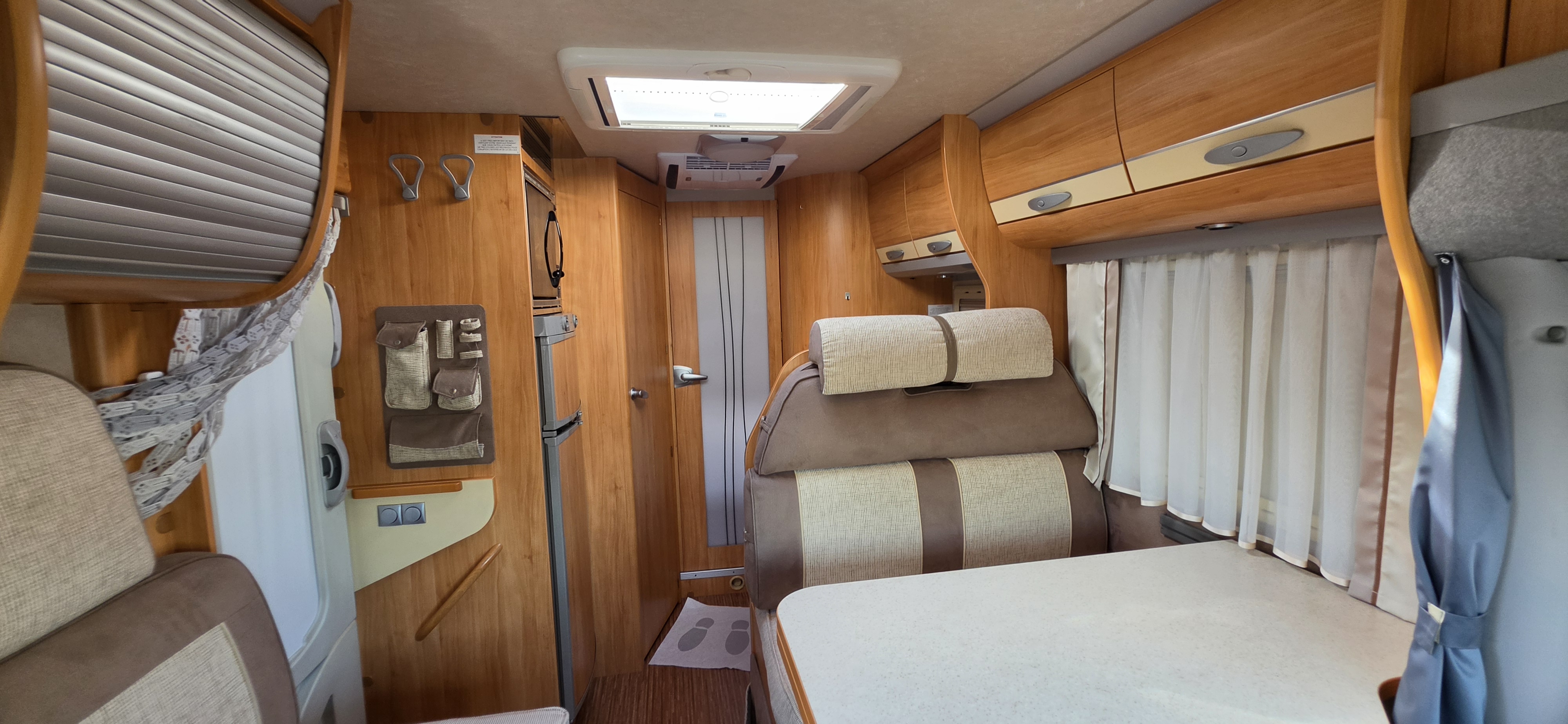  - 13 - ADRIA CORAL S690SP 