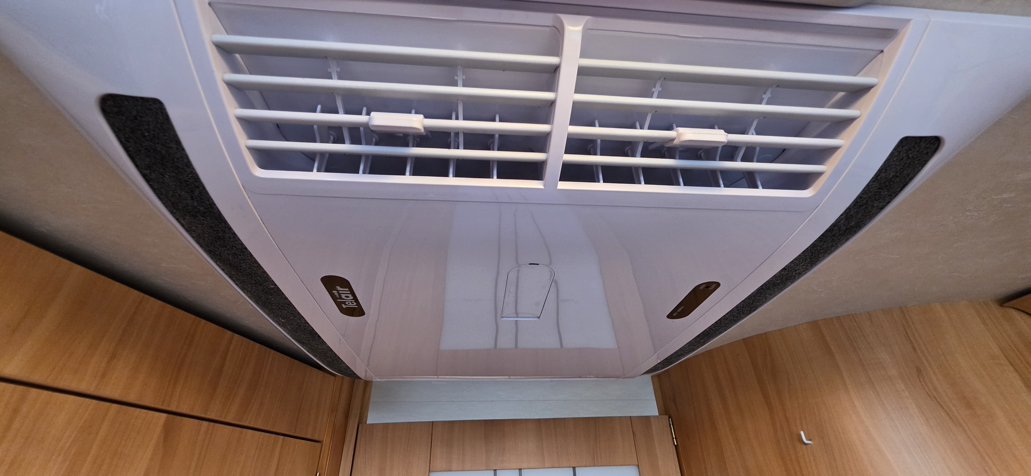  - 18 - ADRIA CORAL S690SP 