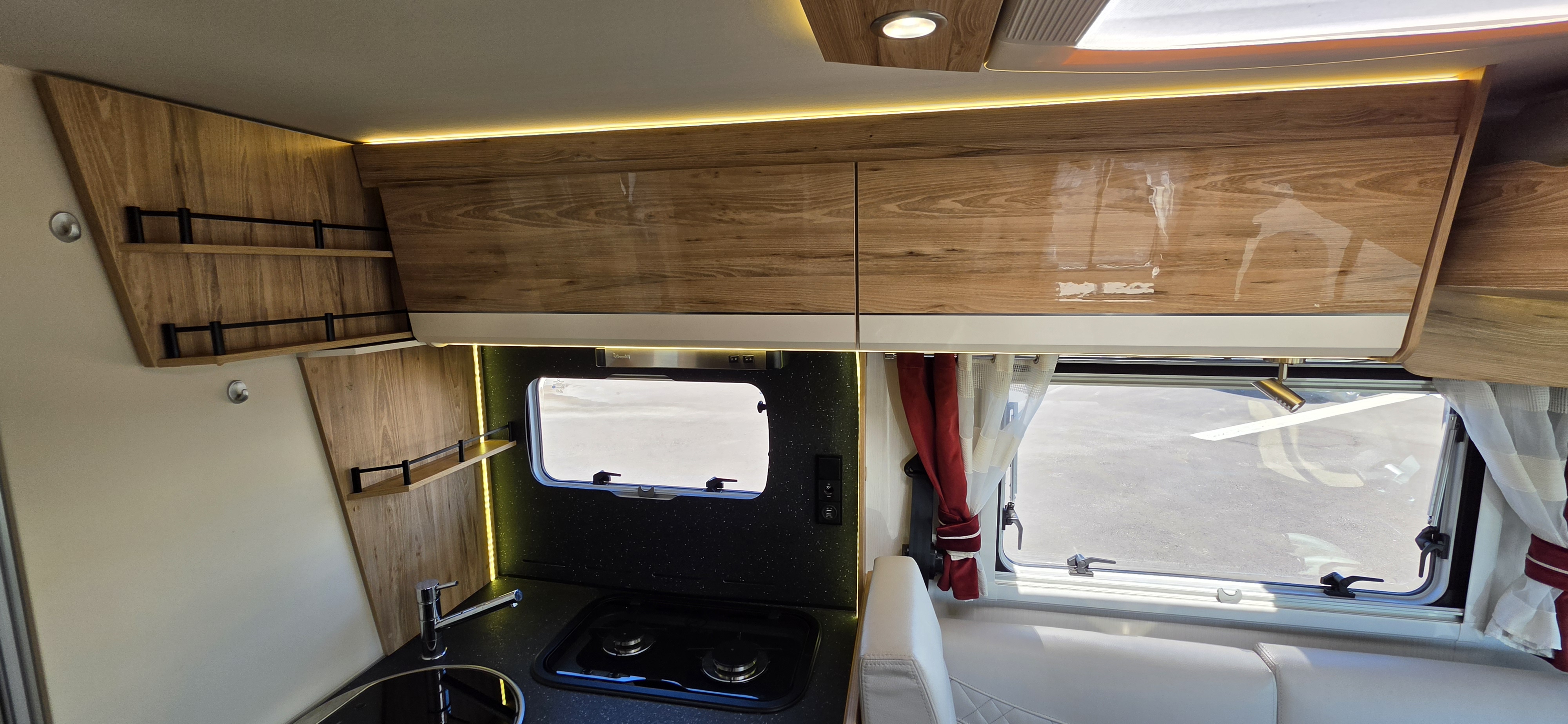  - 10 - BAVARIA ALLURE 741 FGJ 