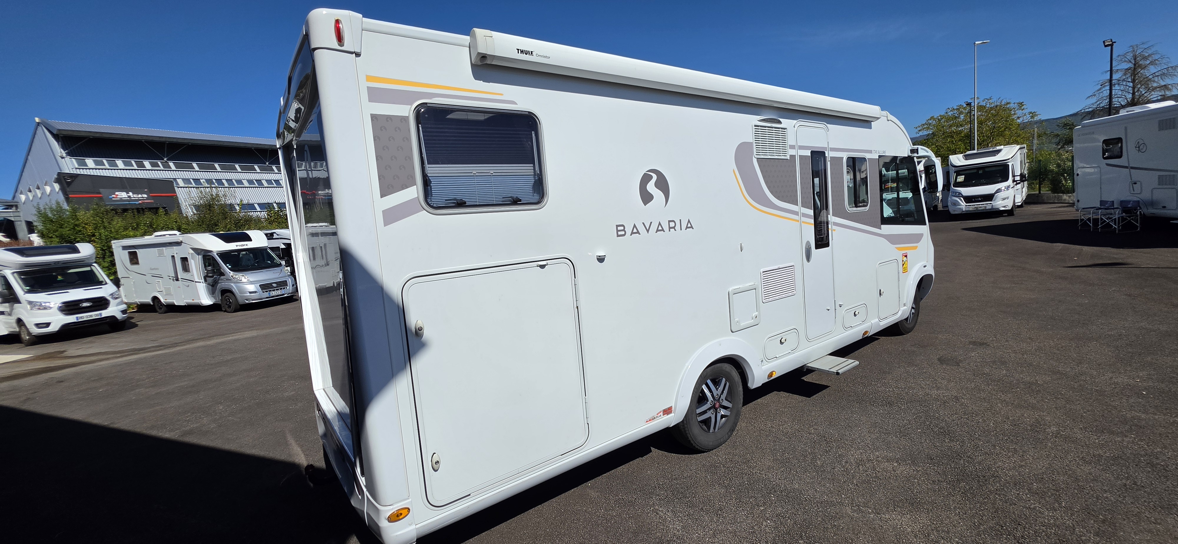  - 33 - BAVARIA ALLURE 741 FGJ 