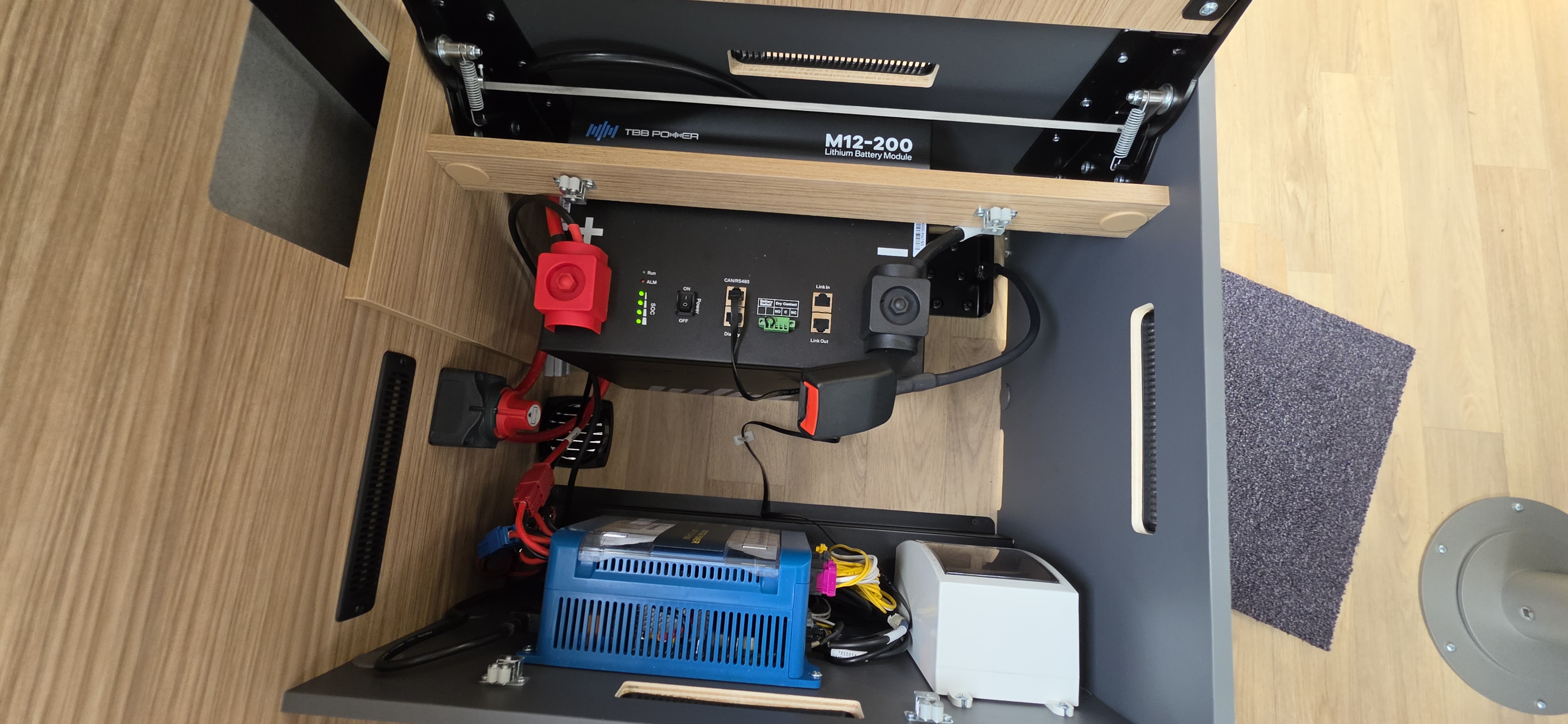  - 11 - BAVARIA T 740 FC NOMADE 