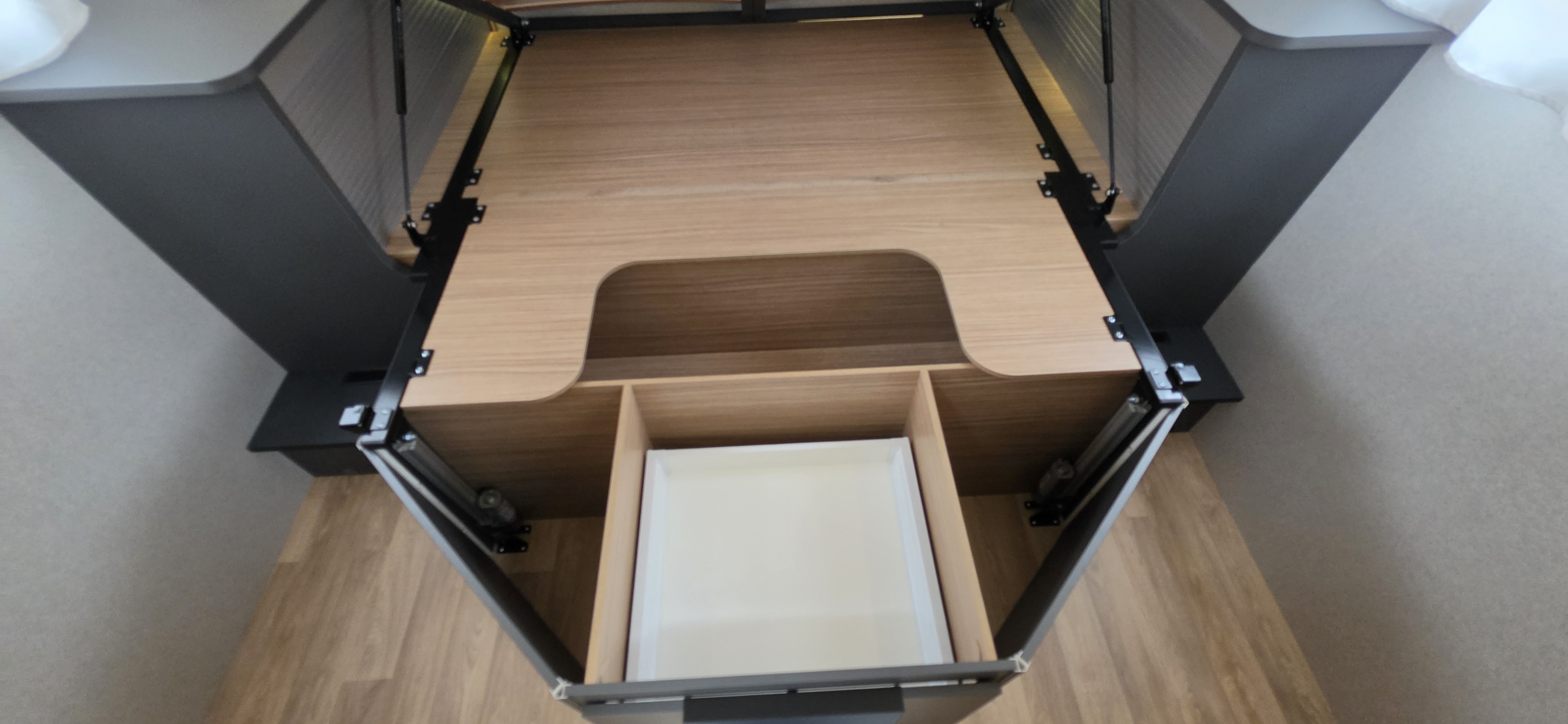  - 26 - BAVARIA T 740 FC NOMADE 